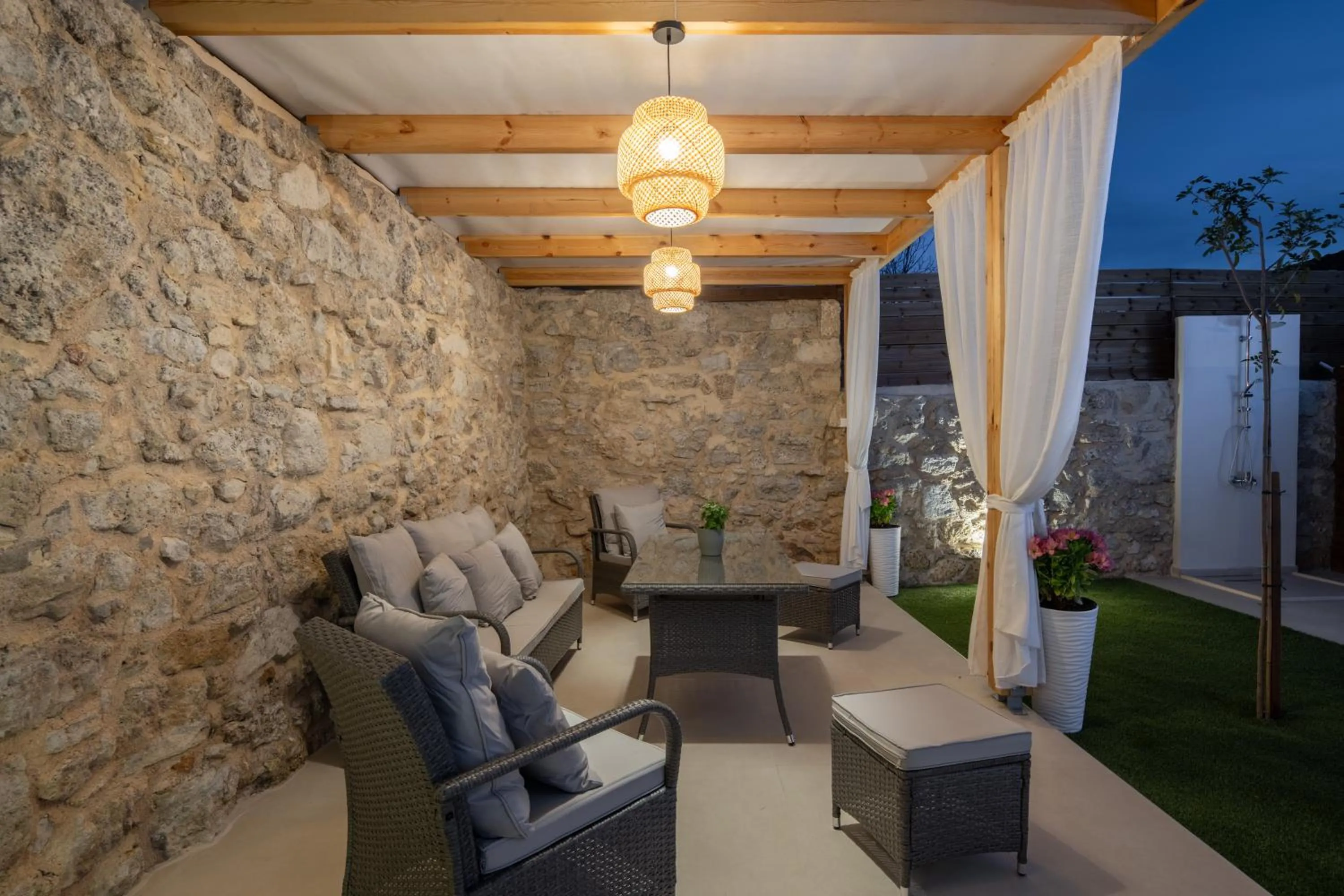 Arhontiko Arhanes Suites