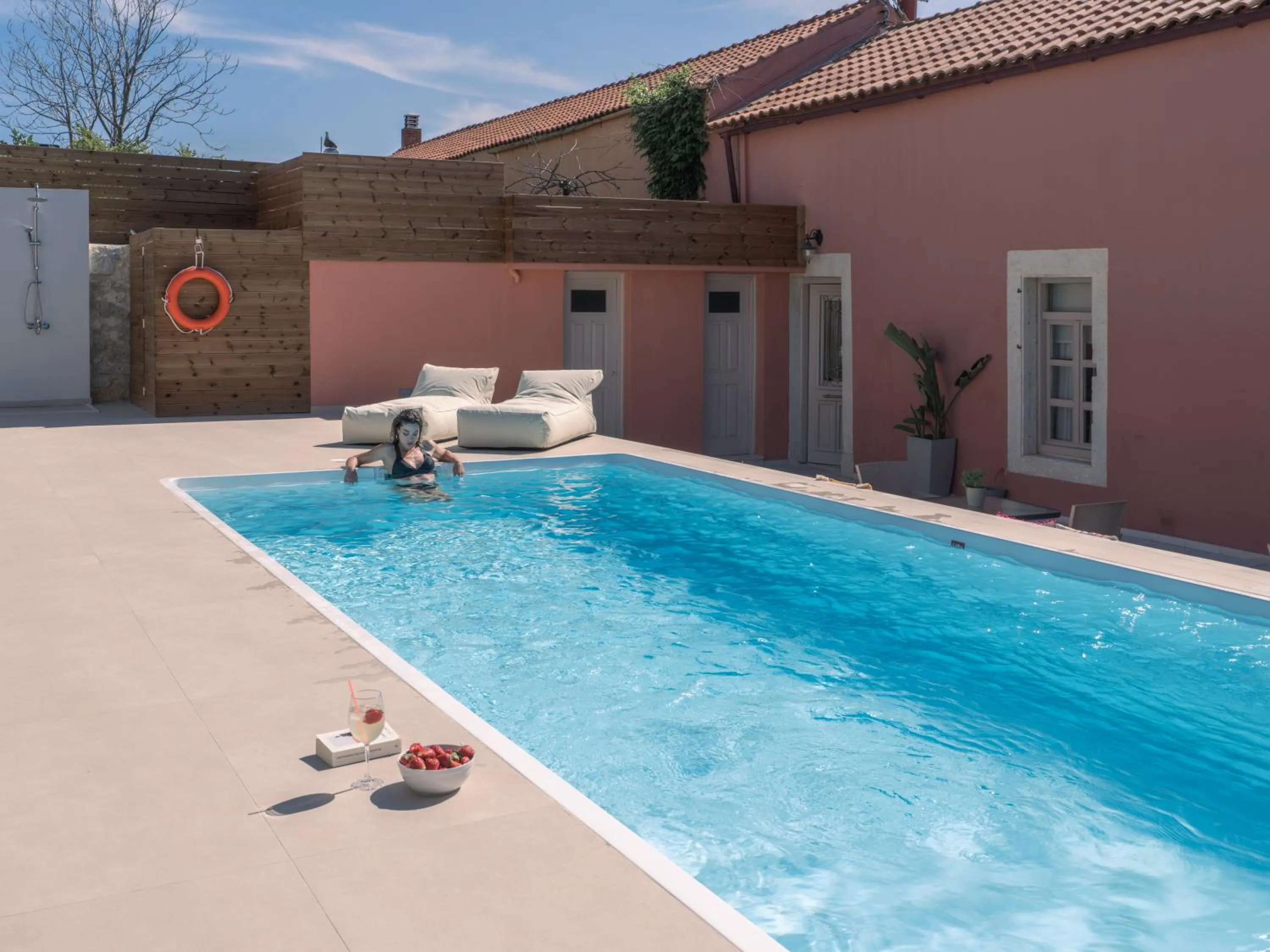 Arhontiko Arhanes Suites