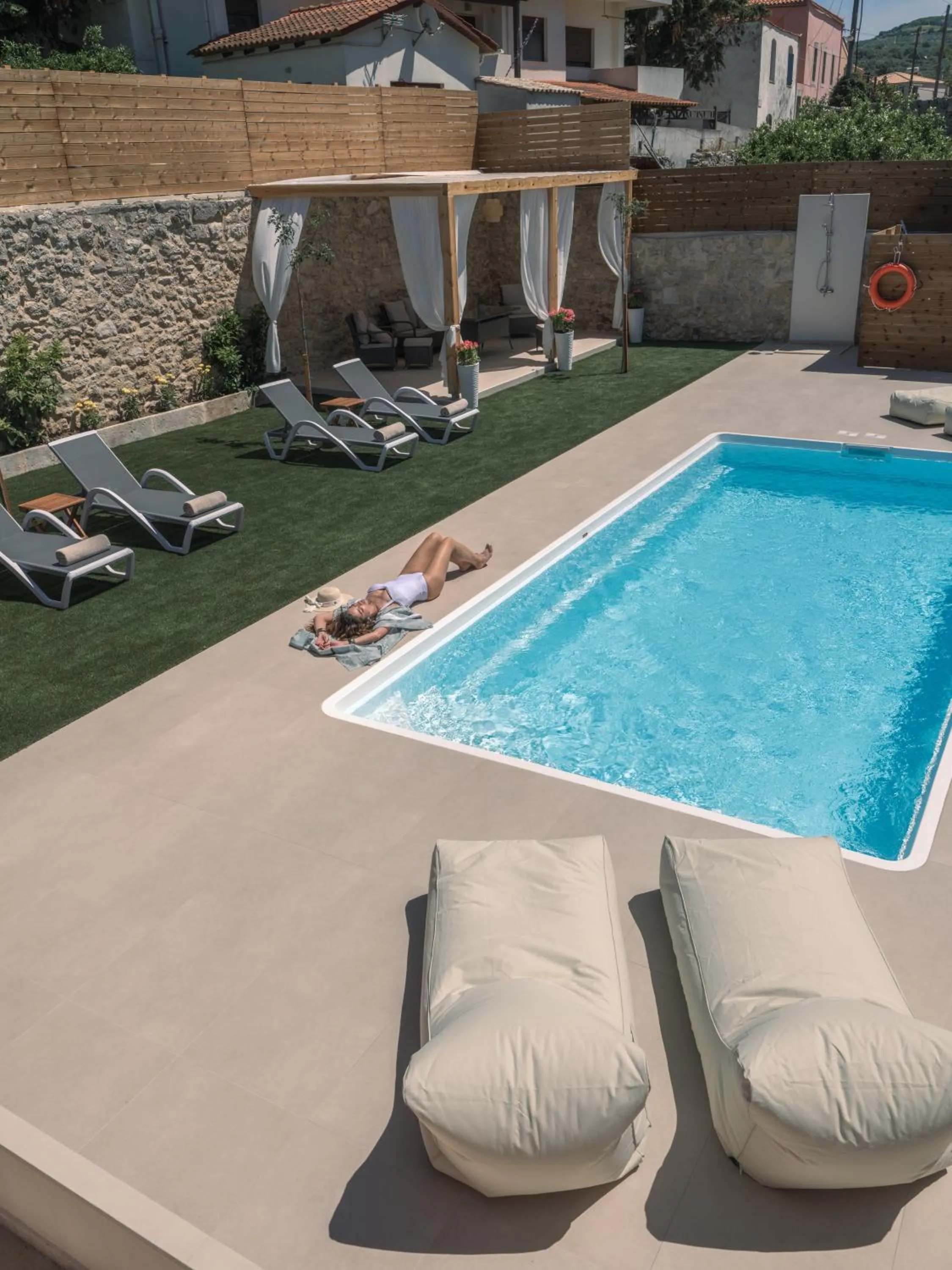 Swimming pool in Arhontiko Arhanes Suites