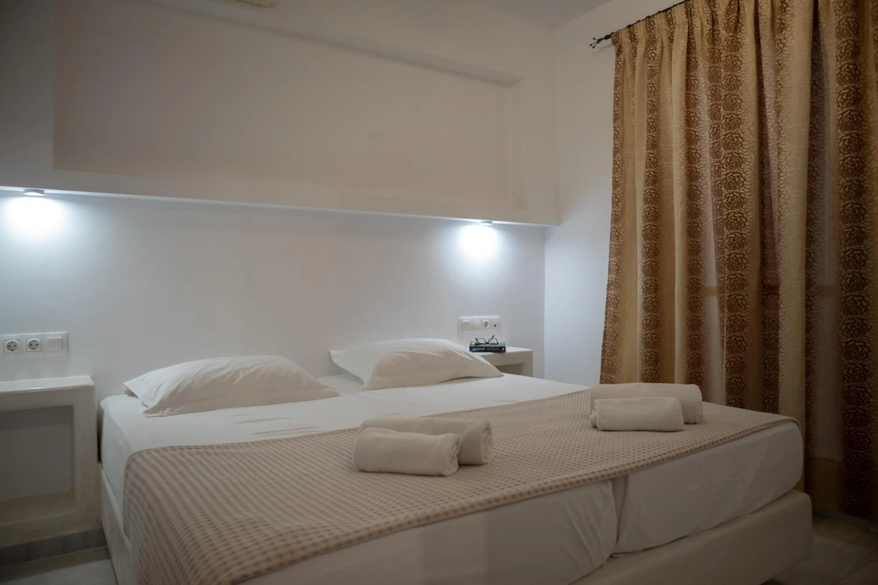Photo of the whole room, Bed in Aphrodite Hotel & Apartments