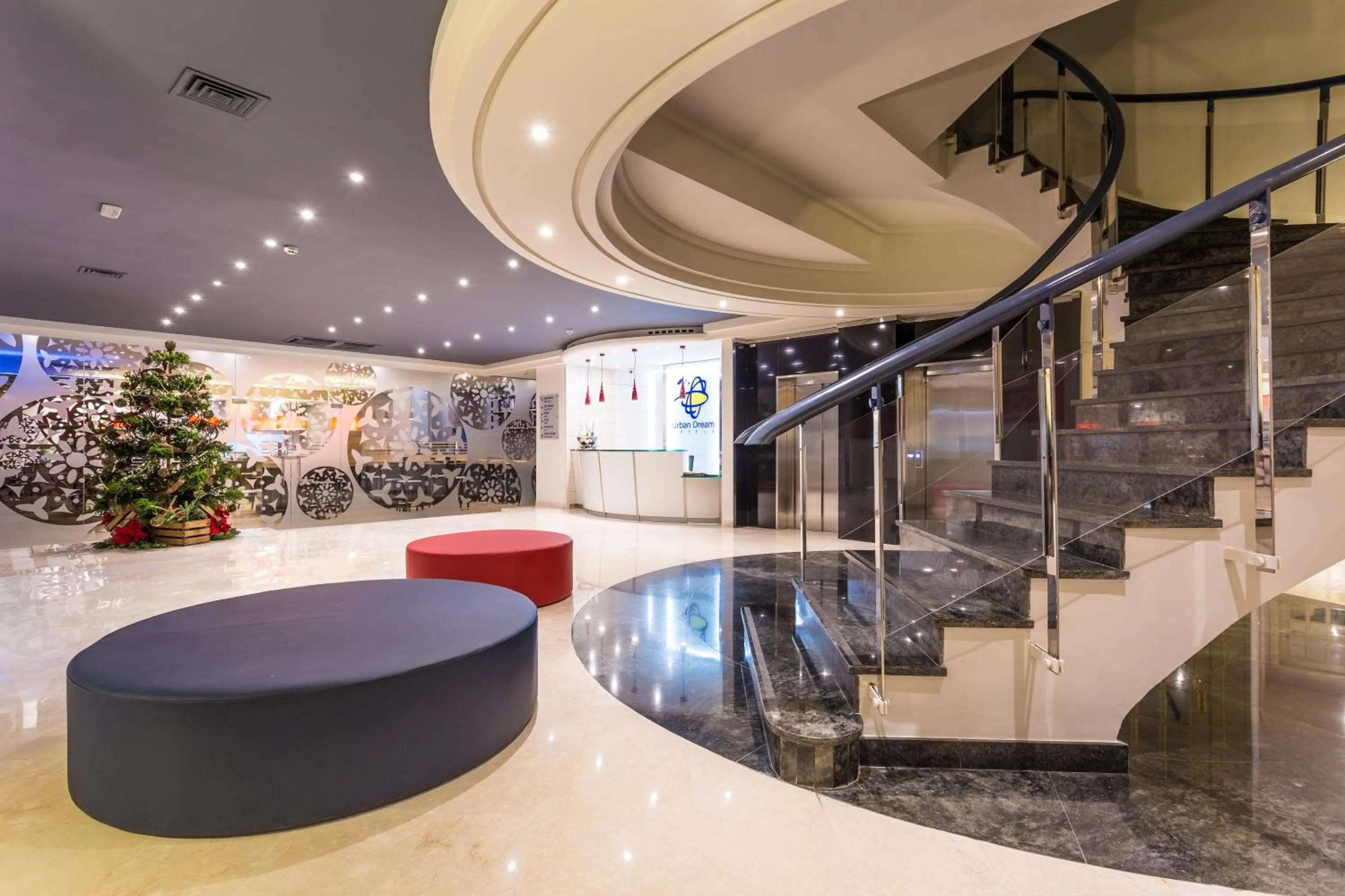 Lobby or reception in DWO Urban Granada