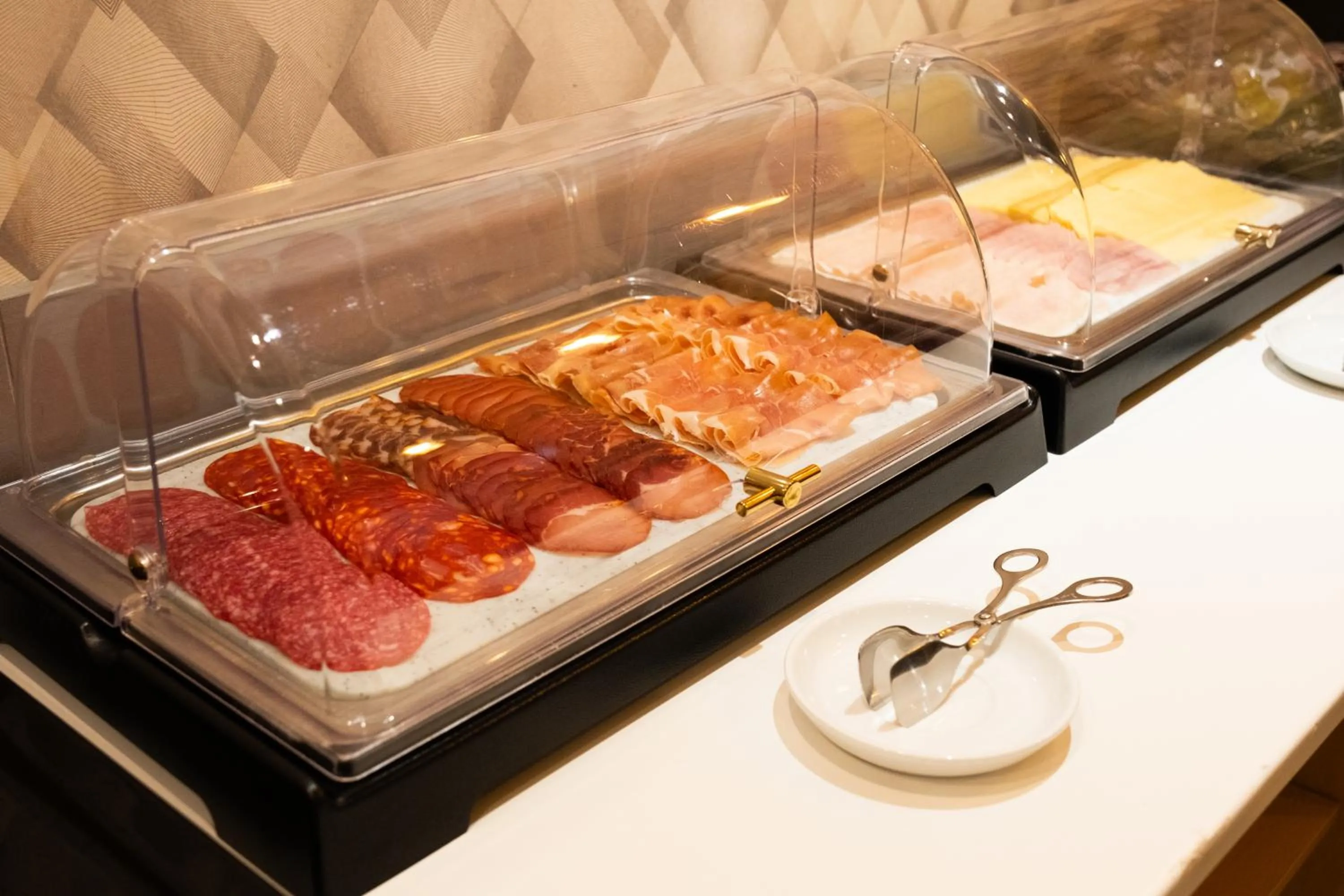 Breakfast in Hotel Puerta del Mar - Adults Recommended