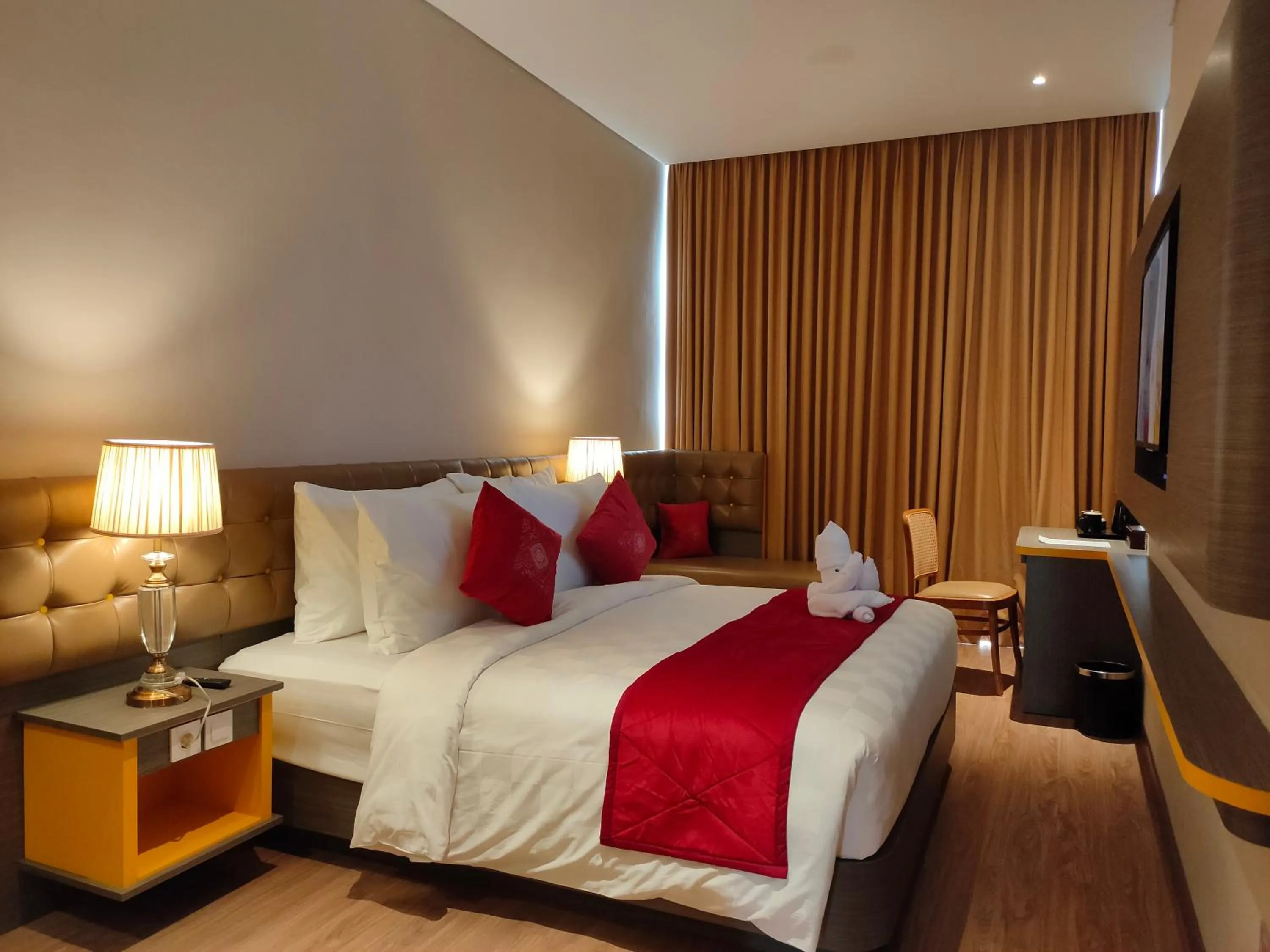 Bedroom, Bed in Ramada by Wyndham Yogyakarta