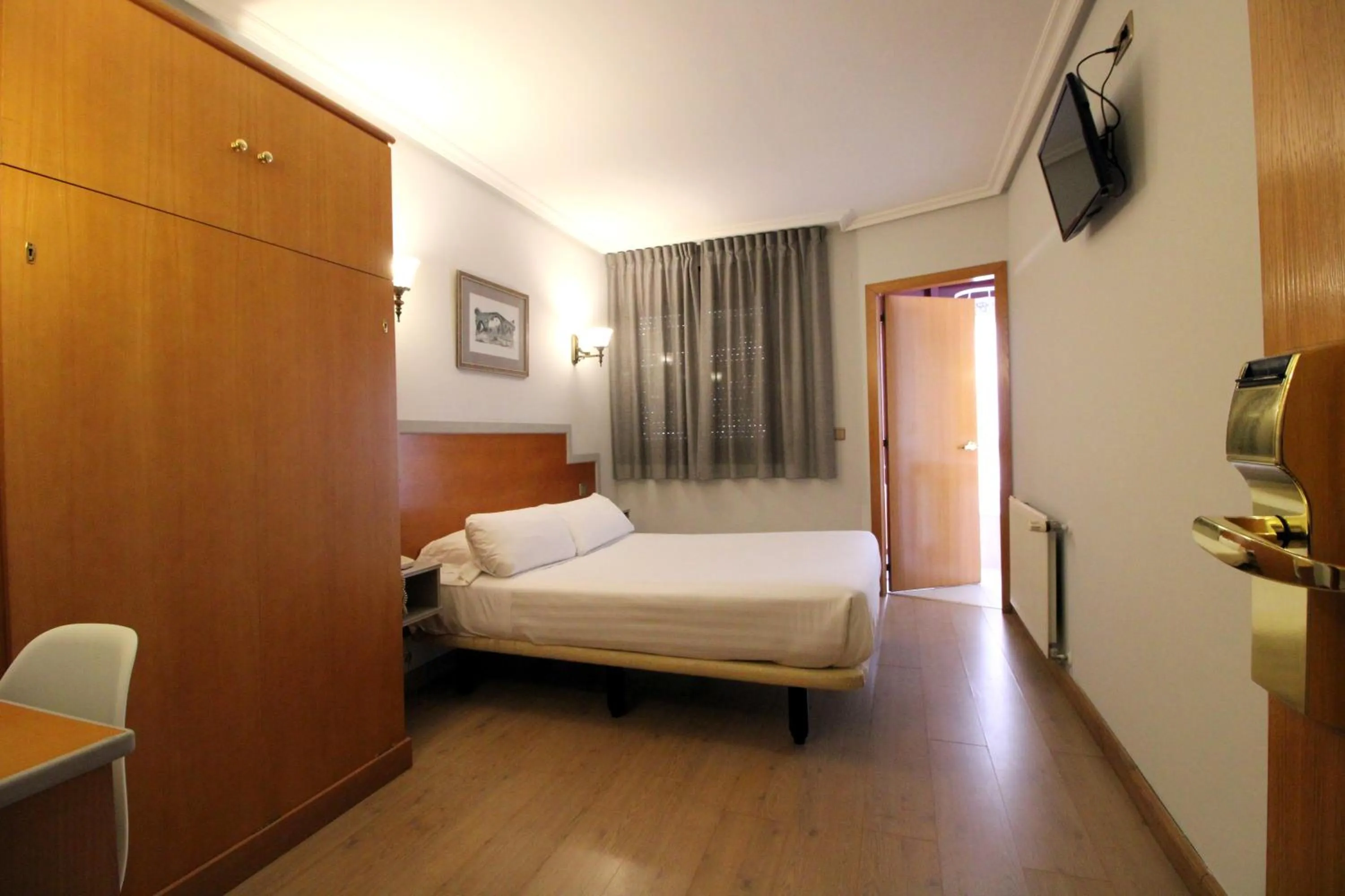 Bedroom, Bed in Hotel Carbayon