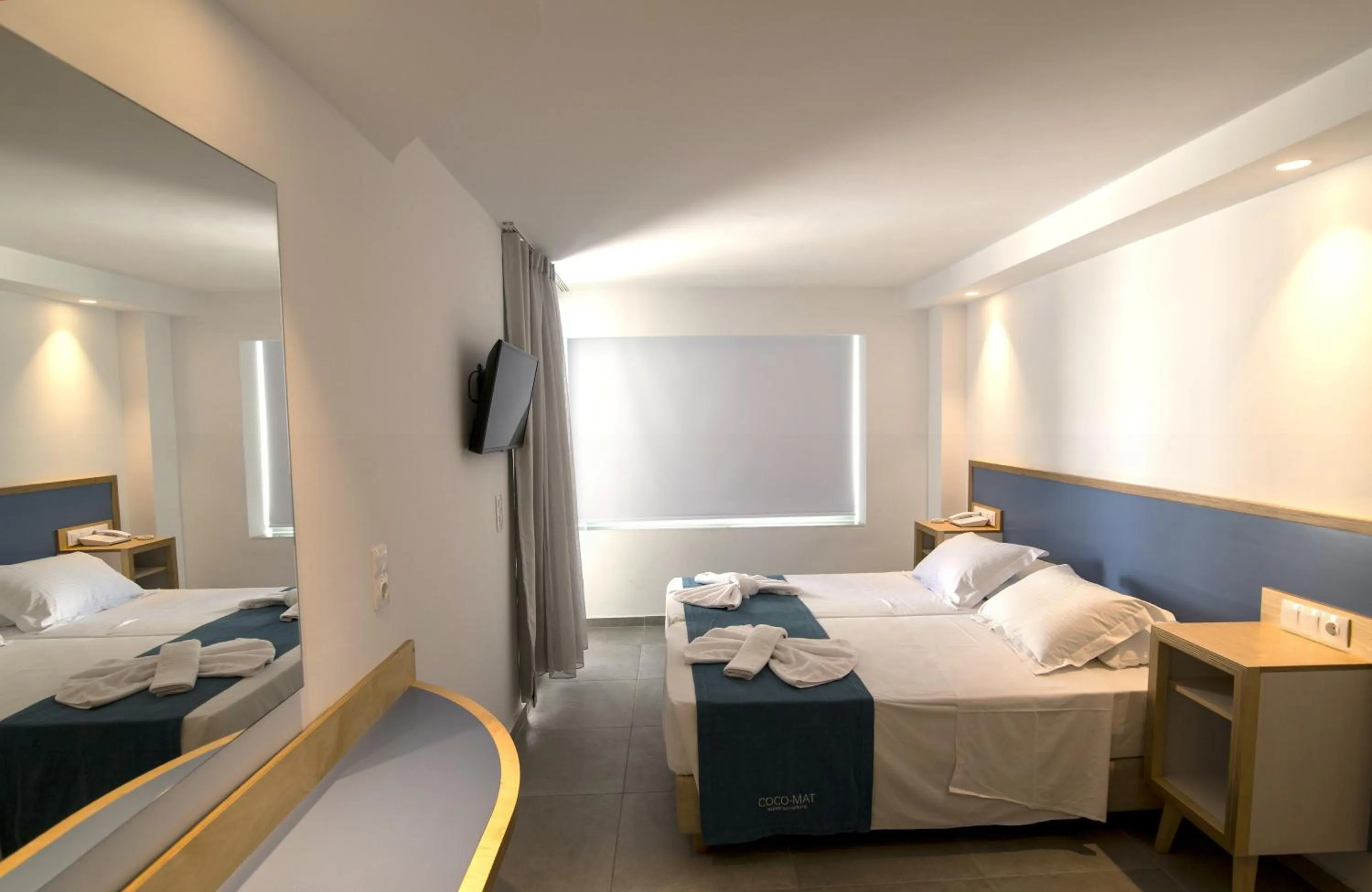 Photo of the whole room, Bed in Alia Beach Hotel by Estia