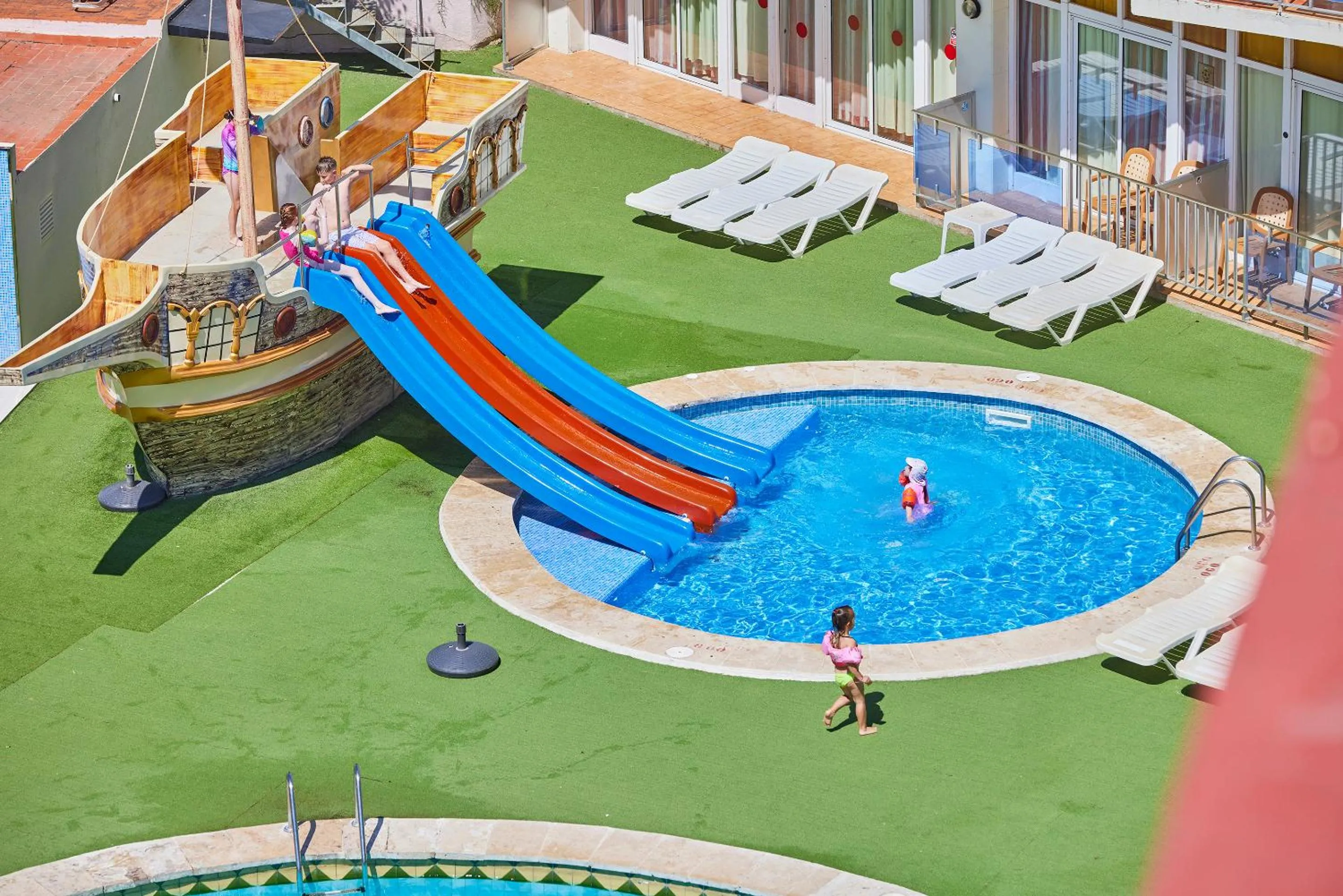 Pool view in Ona Don Juan