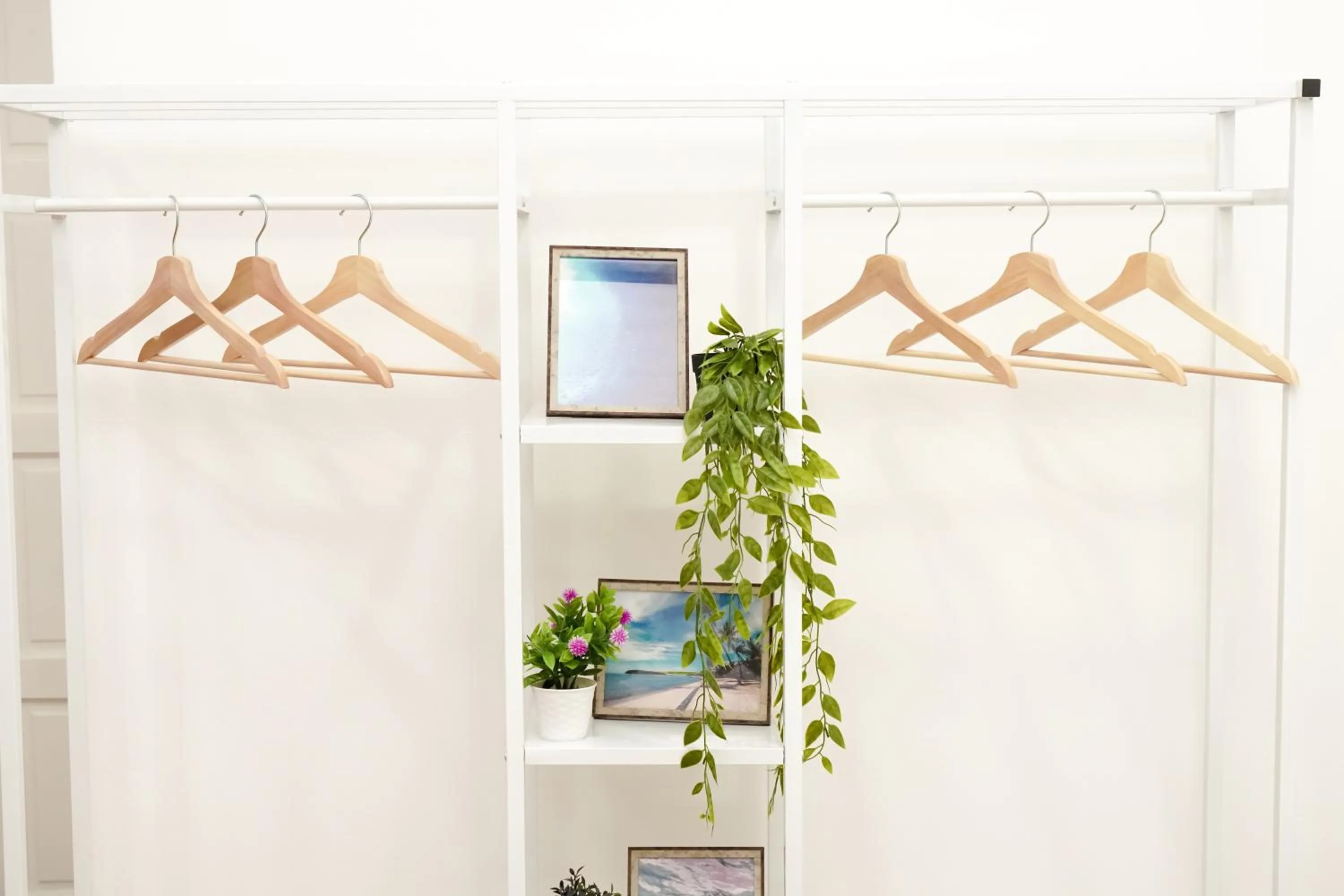 wardrobe in OHHSEM Hotel