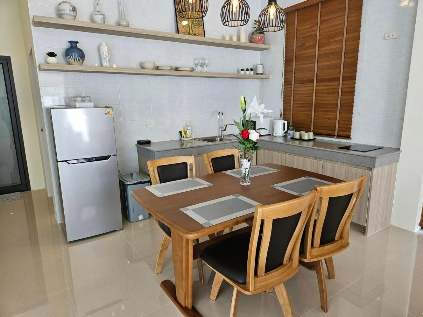 Kitchen or kitchenette in Karisma Private Villa Pattaya