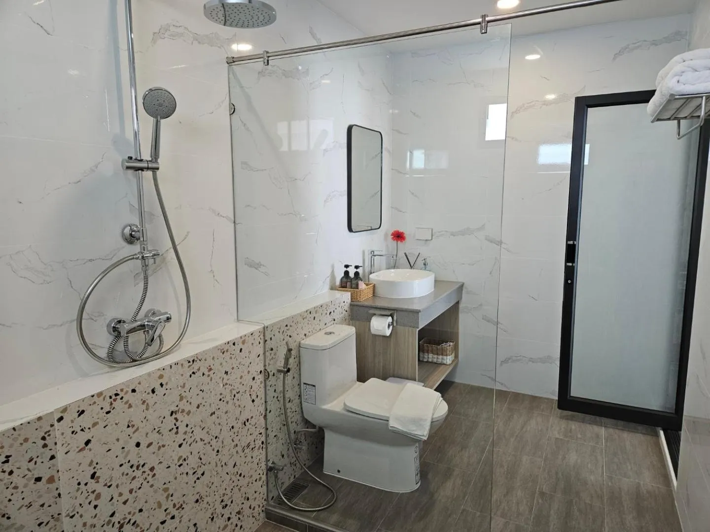 Shower in Karisma Private Villa Pattaya