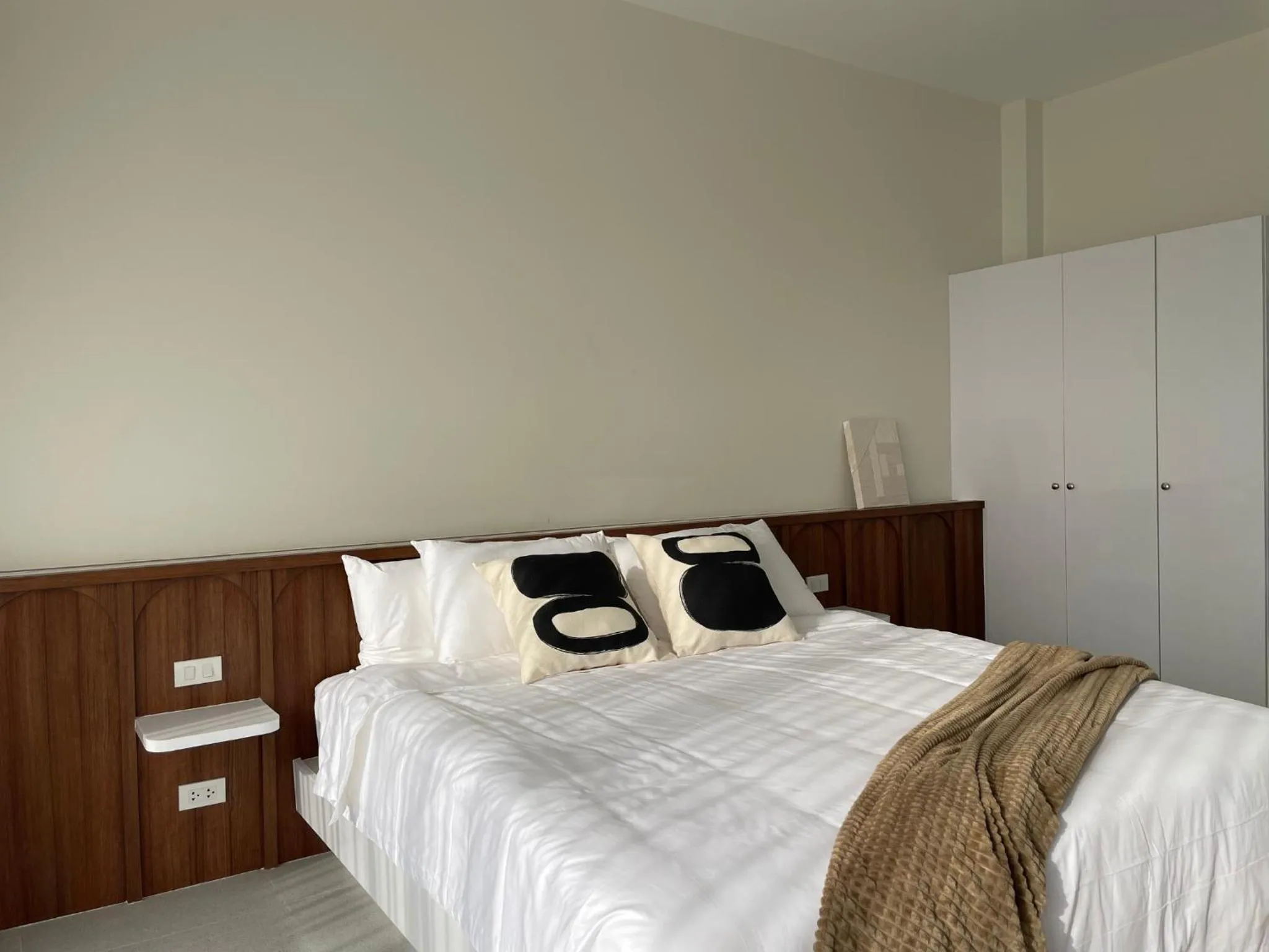 Bedroom, Bed in Karisma Private Villa Pattaya