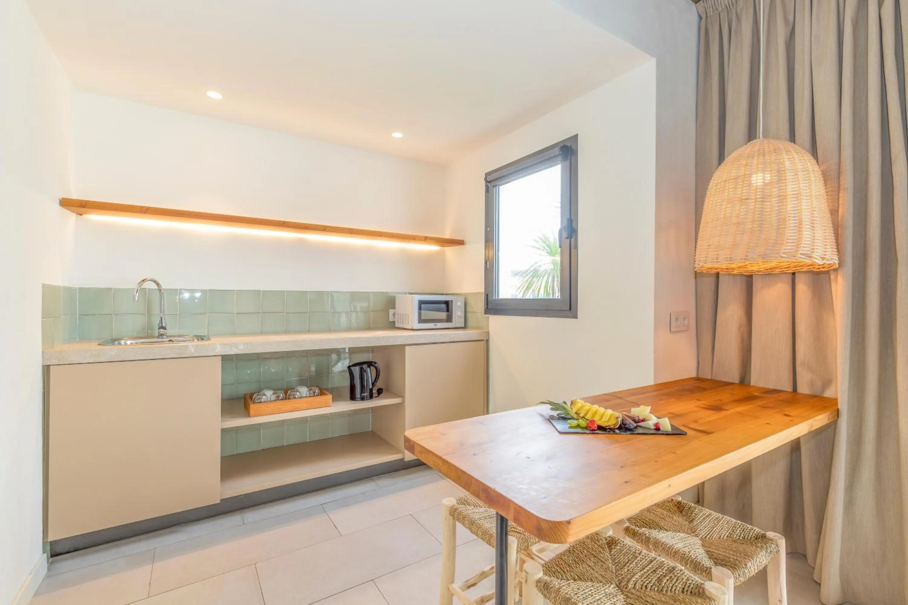 Photo of the whole room in MarSenses Paradise Club