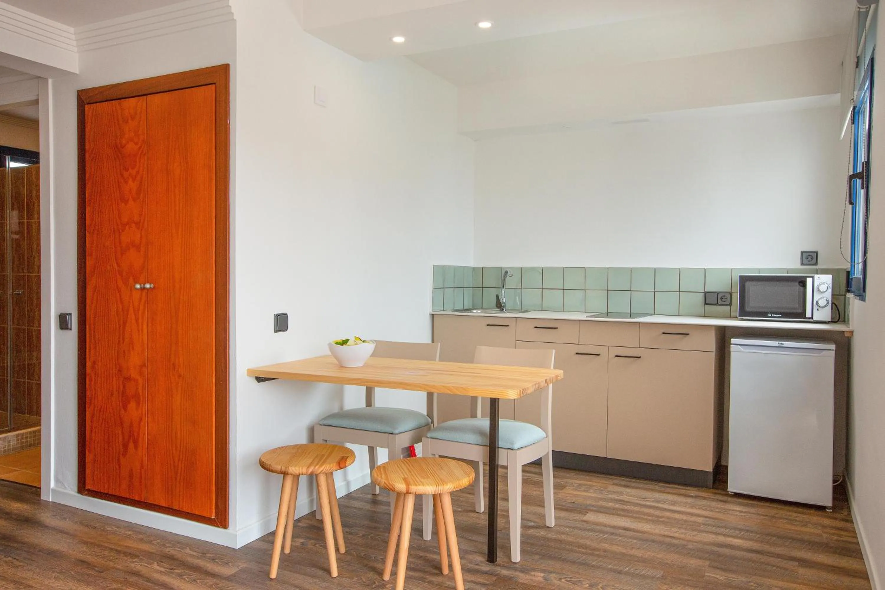 Photo of the whole room in MarSenses Paradise Club