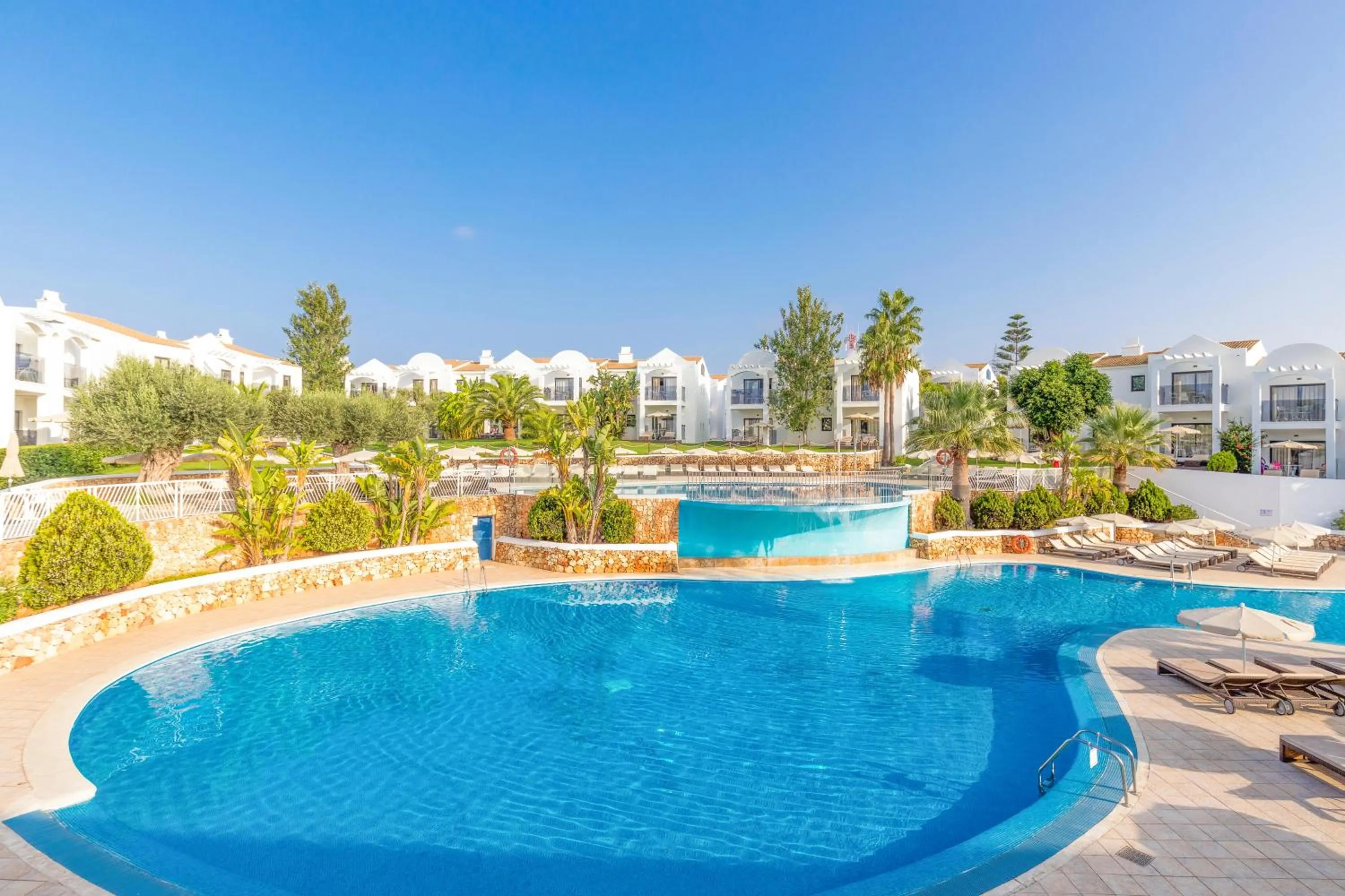 Swimming pool in MarSenses Paradise Club