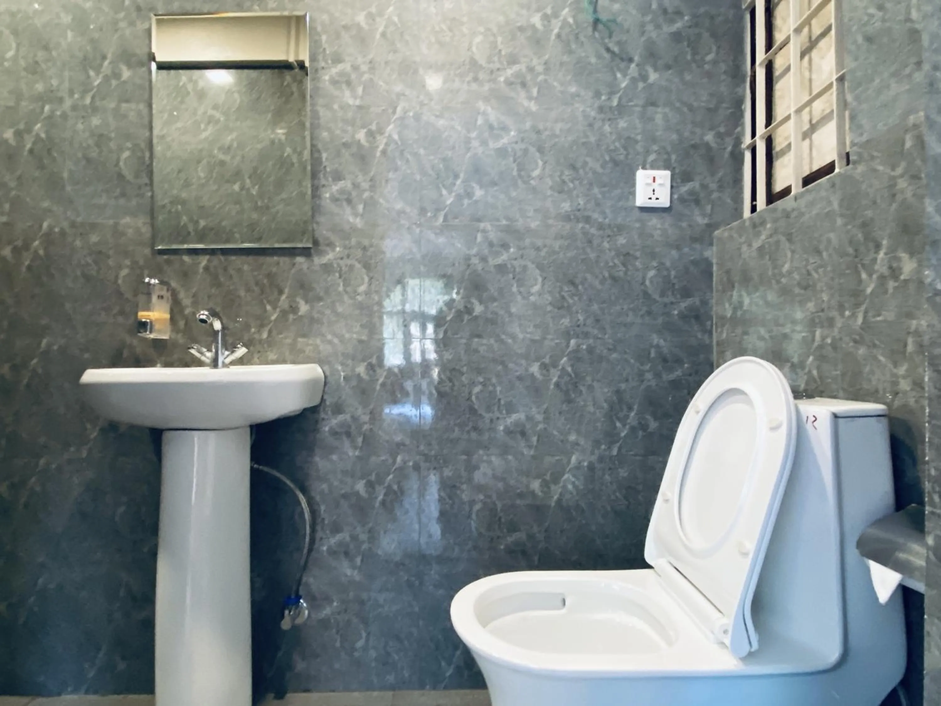 Bathroom in Hotel Pala