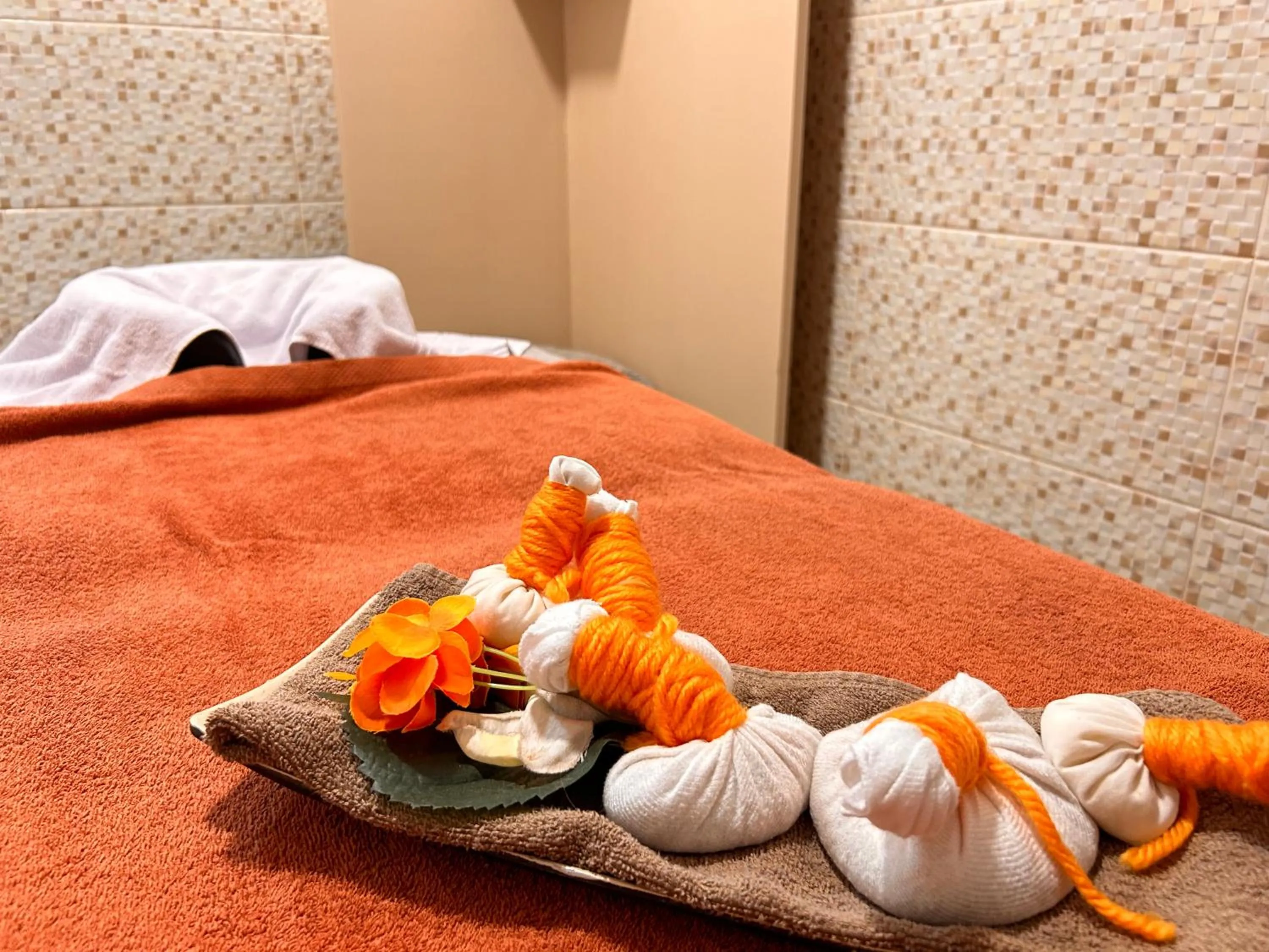 Spa and wellness centre/facilities, Bed in Hotel Monarque Fuengirola Park
