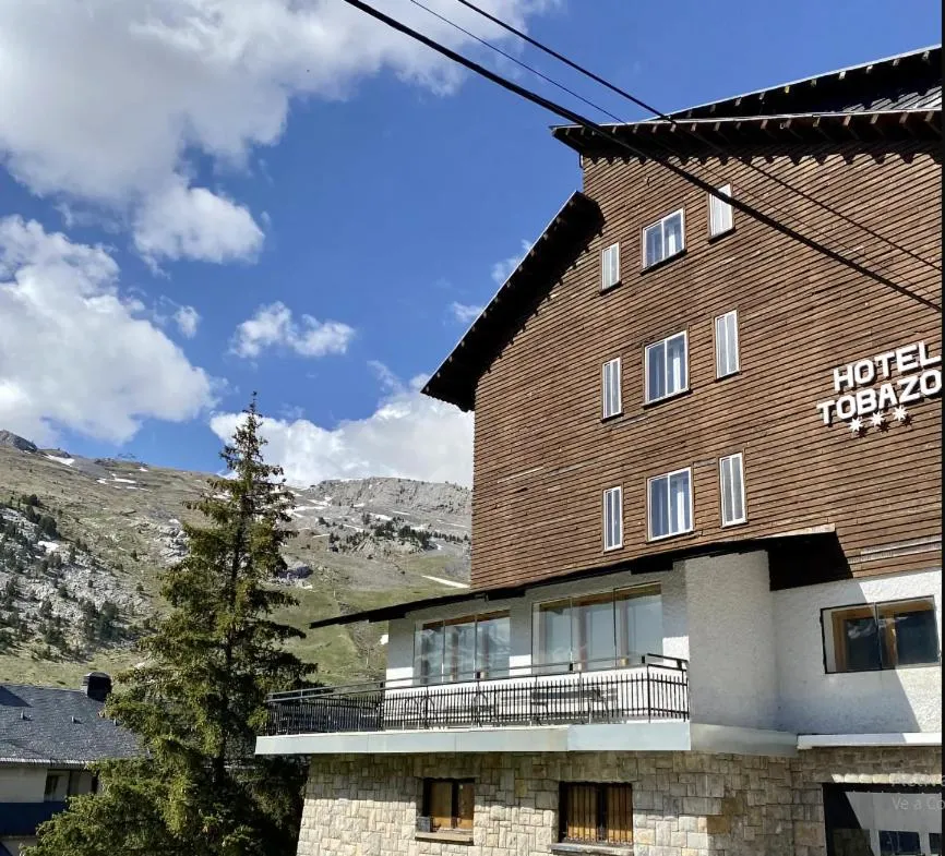 Property building in Hotel Tobazo