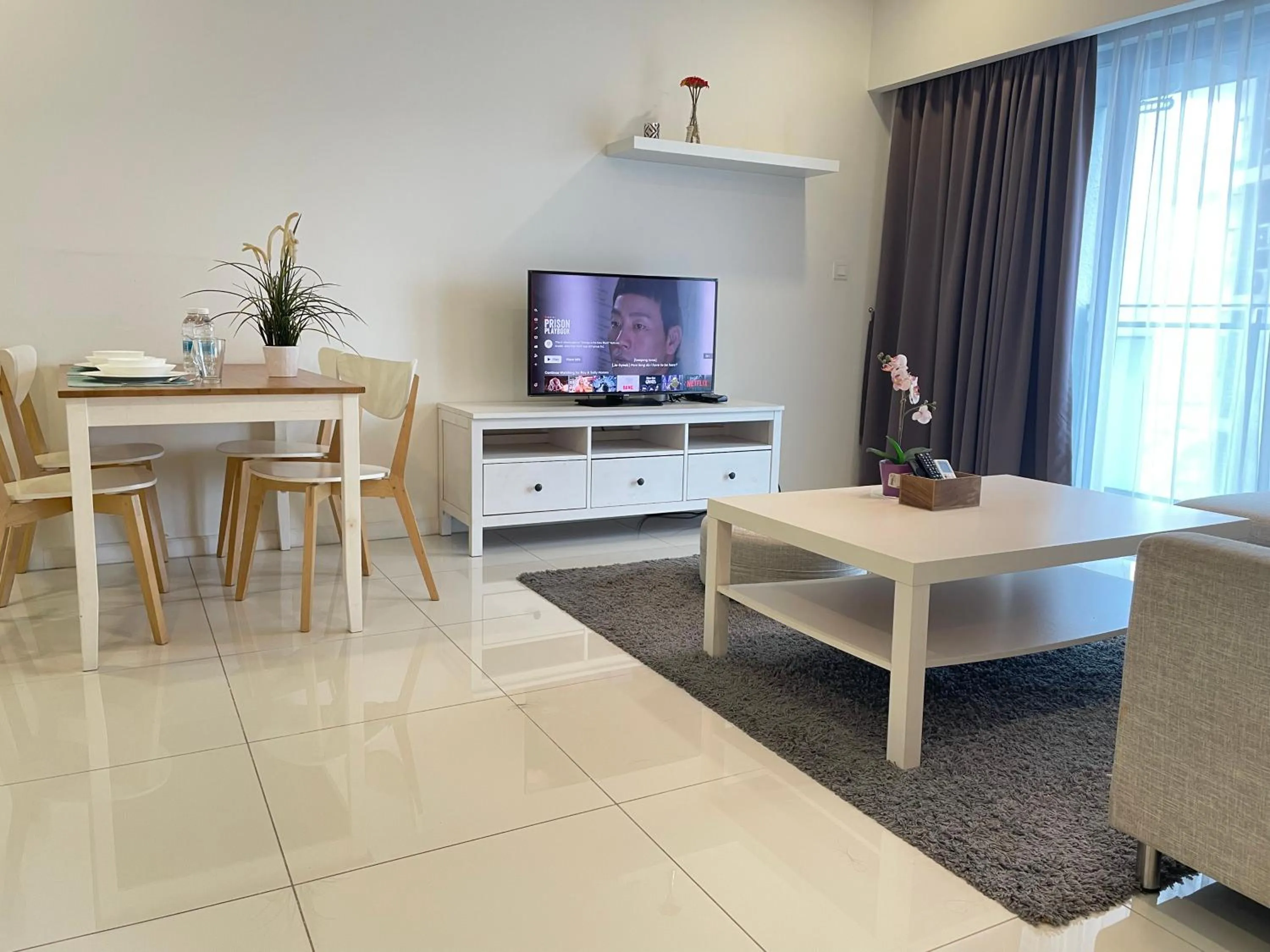 TV and multimedia in Mercu Summer Suite KLCC by Minshuku