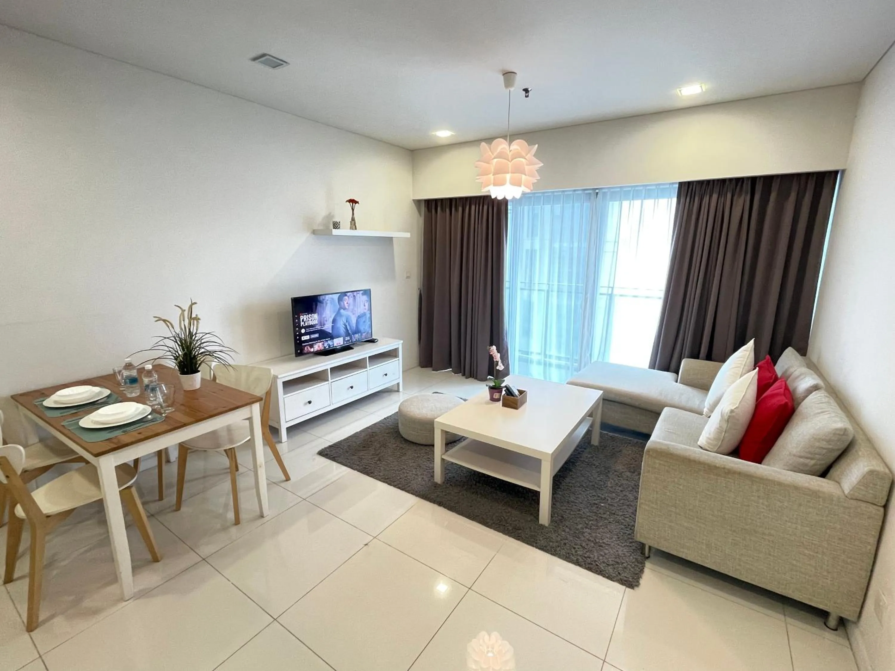 TV and multimedia in Mercu Summer Suite KLCC by Minshuku