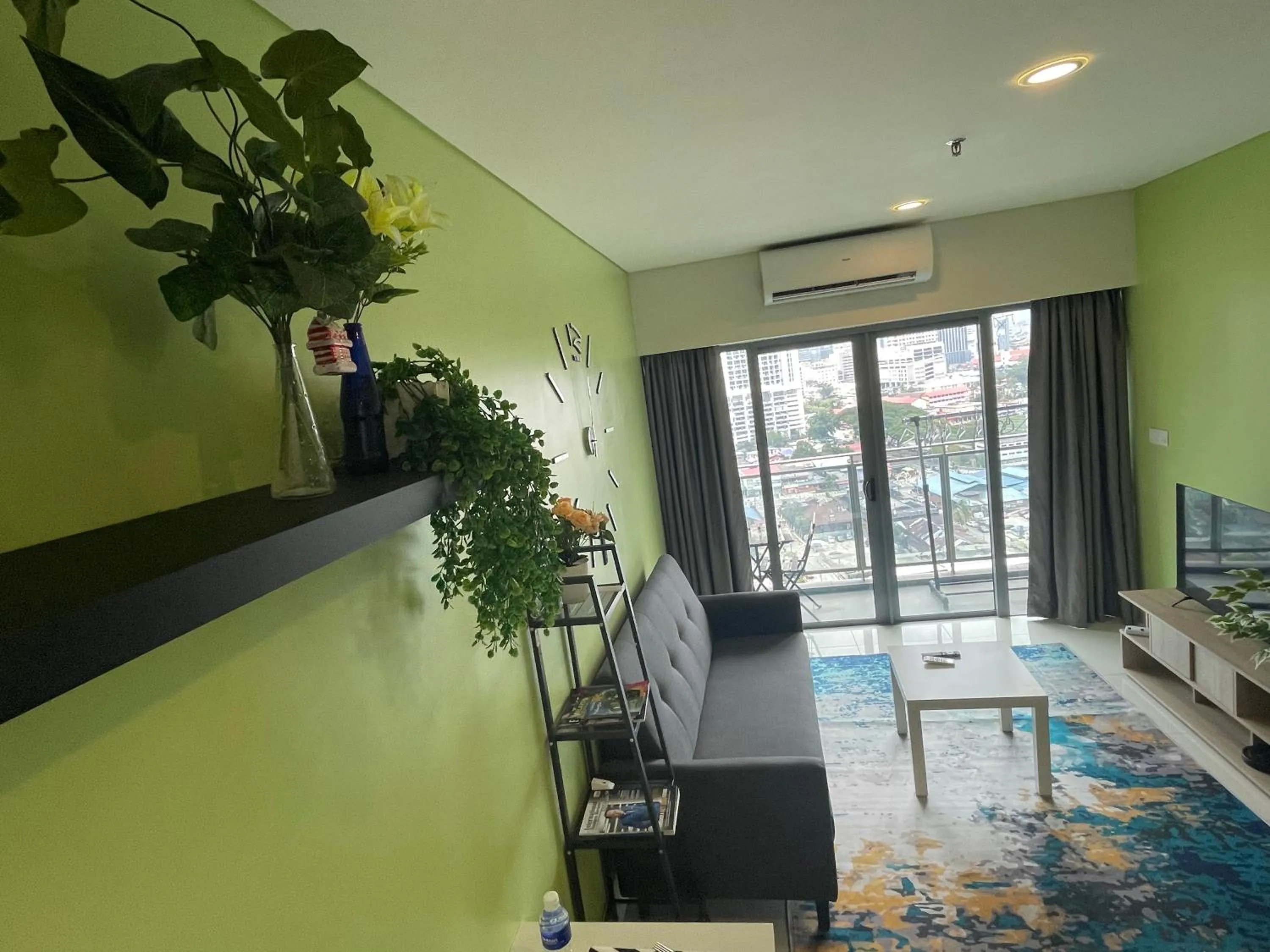 TV and multimedia in Mercu Summer Suite KLCC by Minshuku