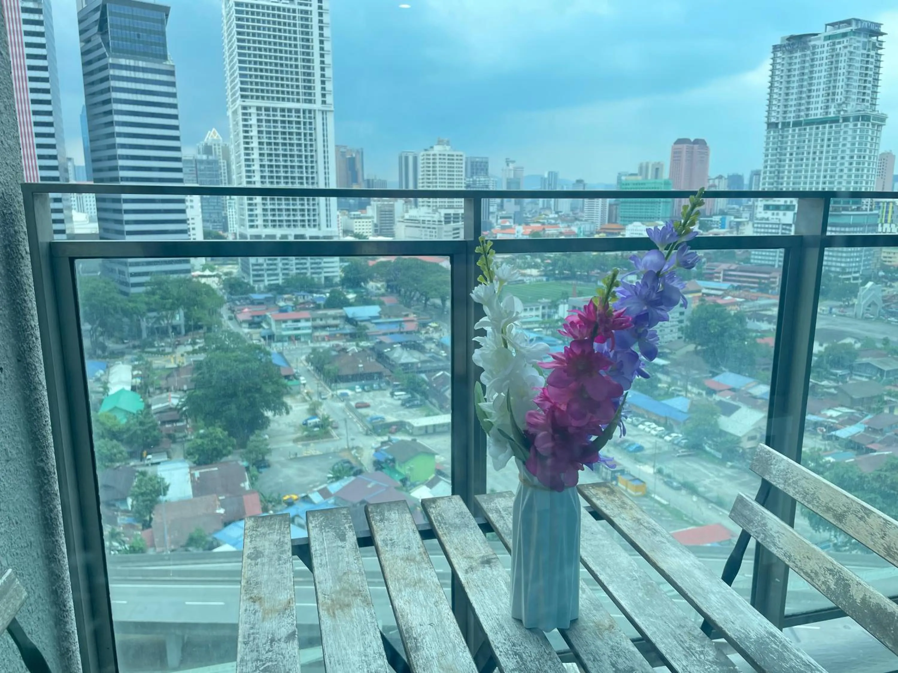 Day in Mercu Summer Suite KLCC by Minshuku