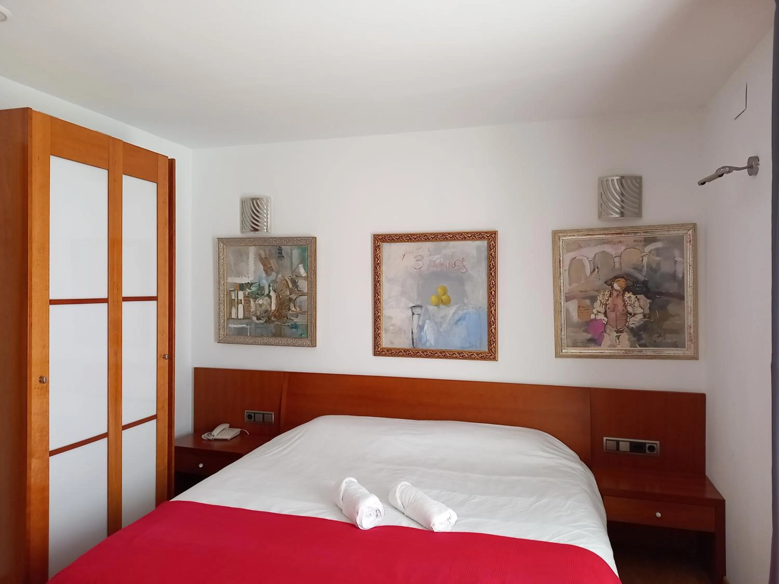 Bed in Hotel Plaza Inn