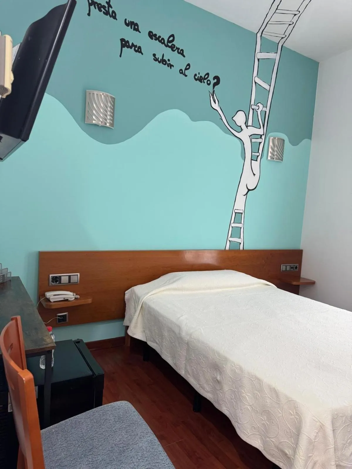 Bed in Hotel Plaza Inn