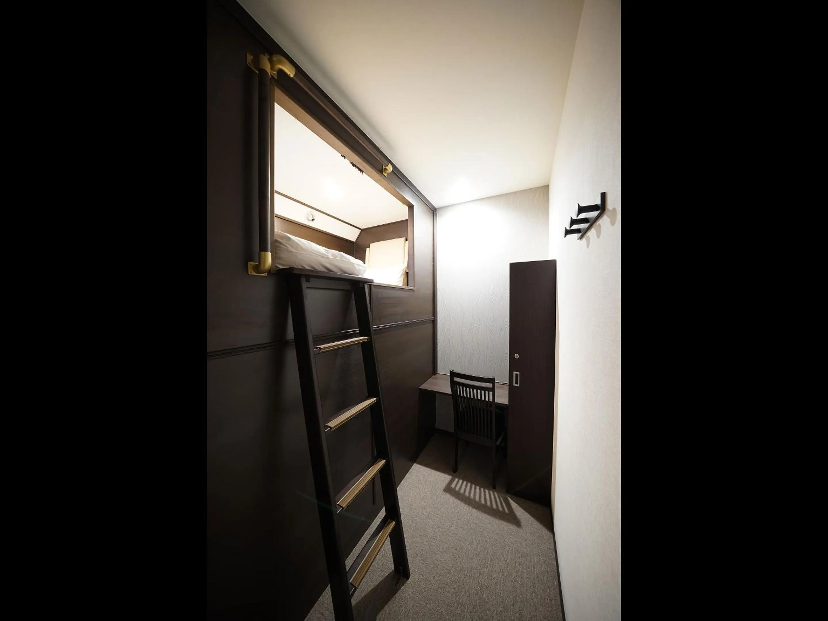 Photo of the whole room in WELLCABIN TENJIN - Male Only