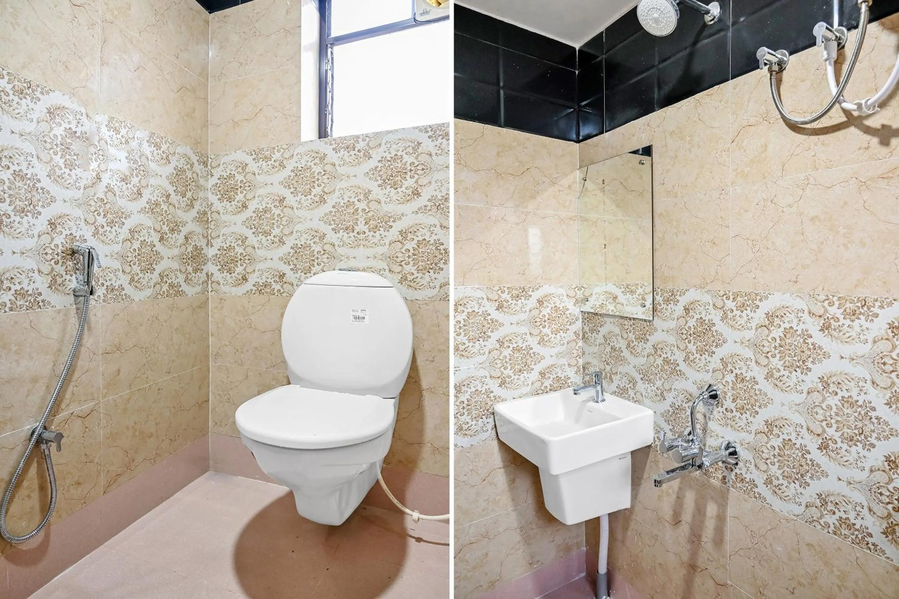 Bathroom in Hotel O Mahal