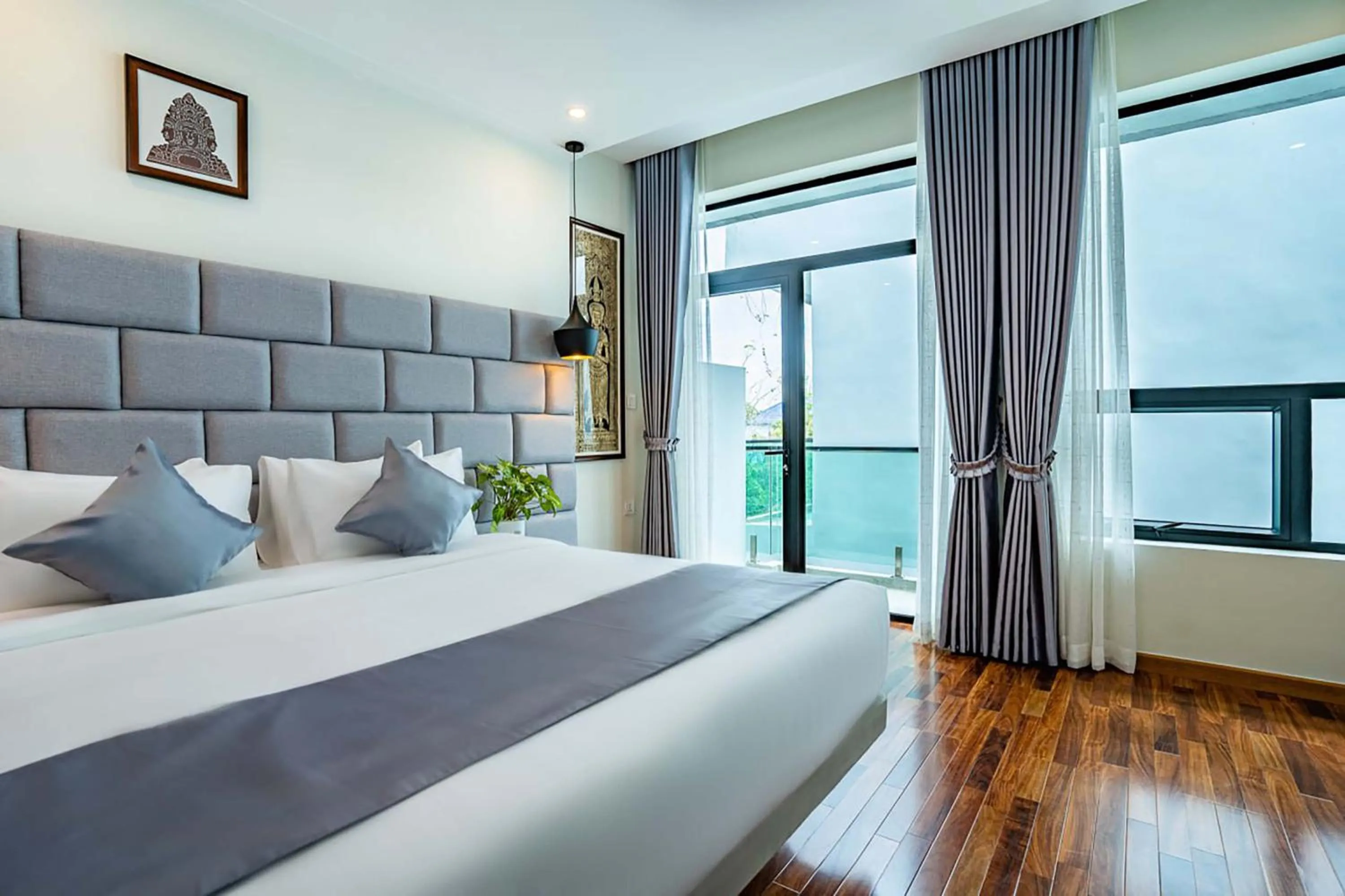 Bedroom, Bed in Rainforest Hotel by NSUN