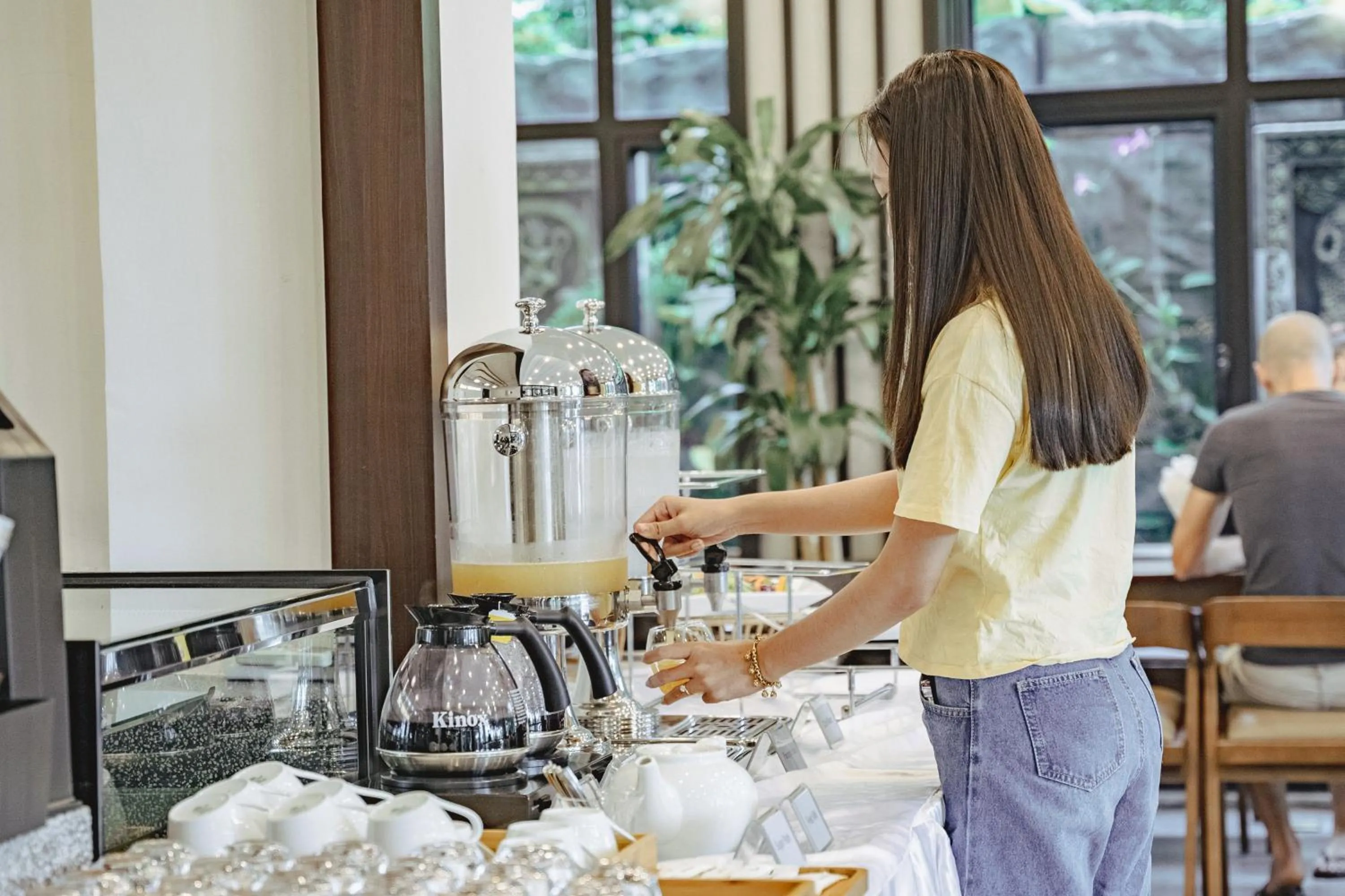 Breakfast in Rainforest Hotel by NSUN