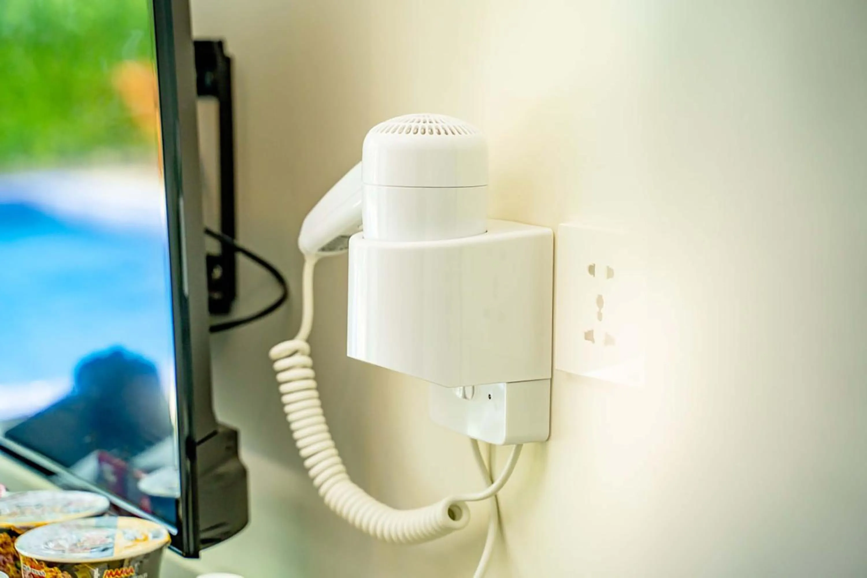 heating in Rainforest Hotel by NSUN