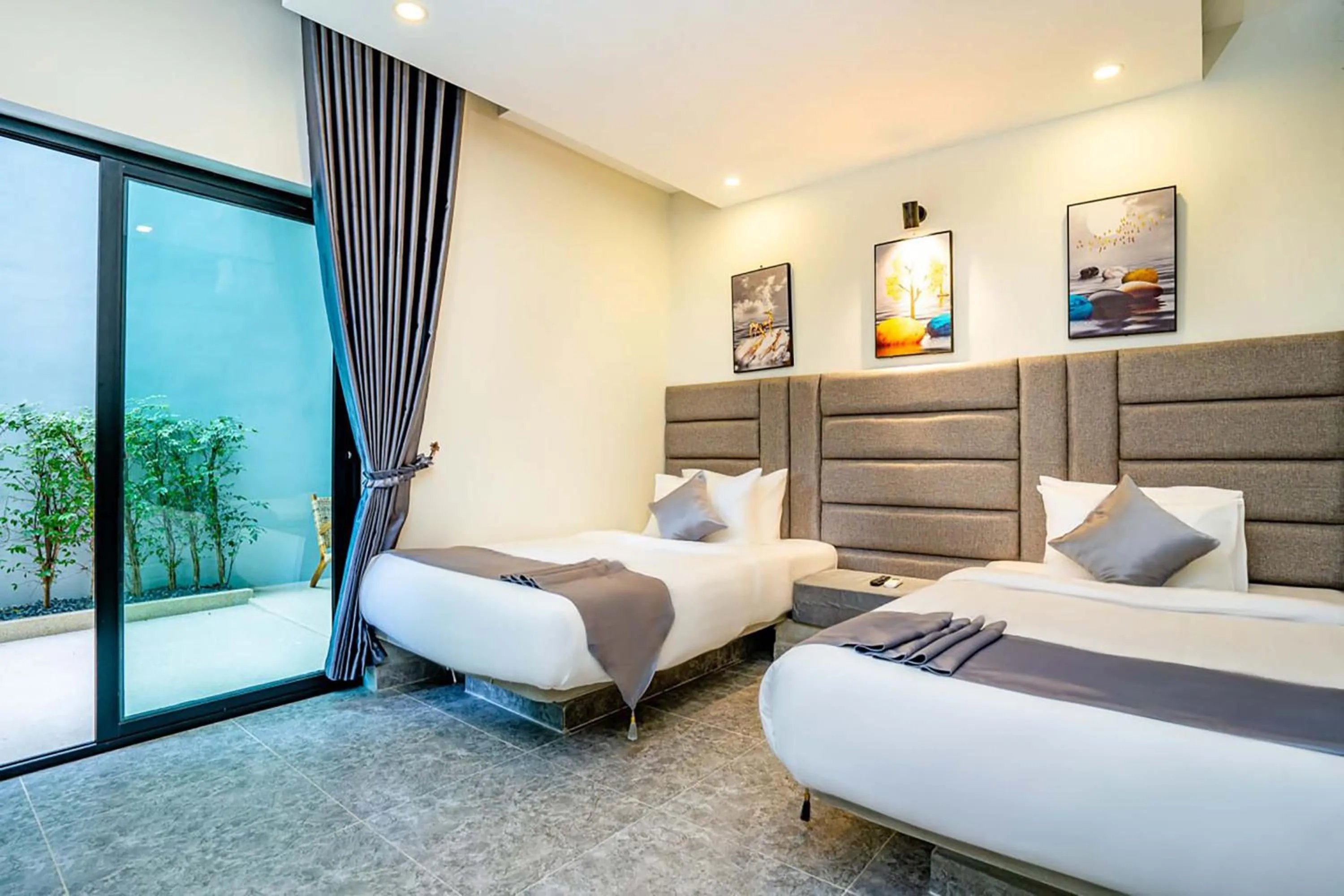 Bedroom, Bed in Rainforest Hotel by NSUN