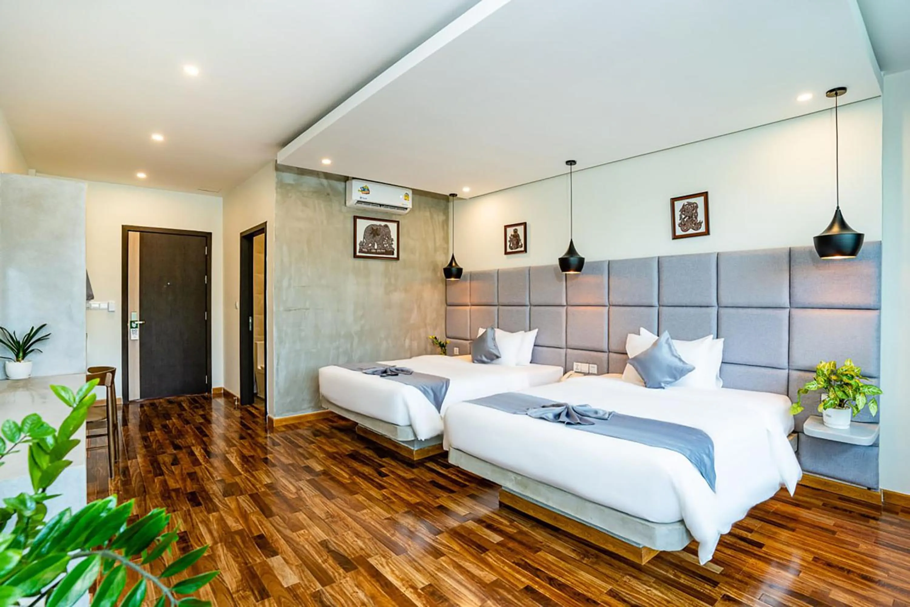 Bedroom, Bed in Rainforest Hotel by NSUN