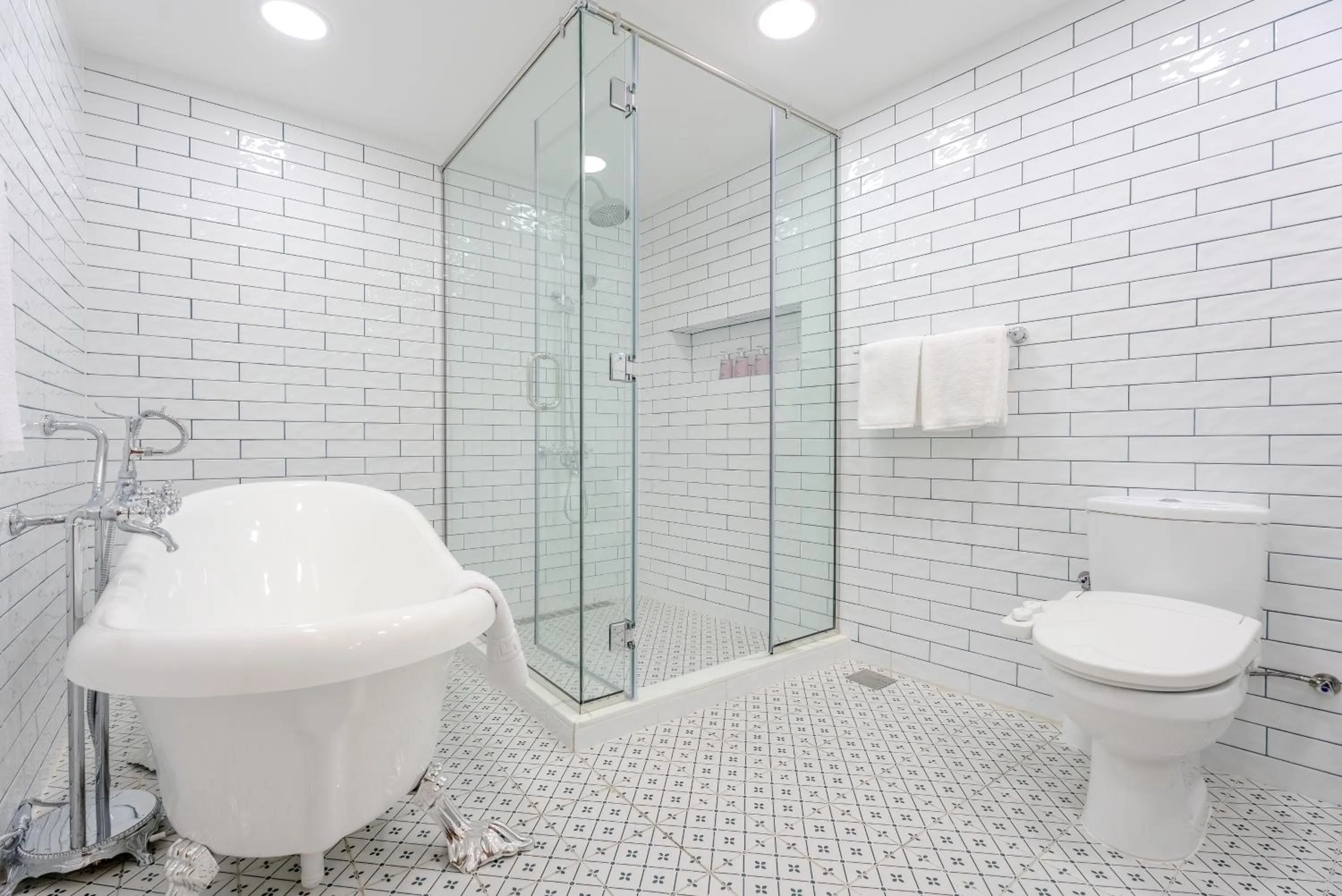 Shower in Arabian Boutique Hotel