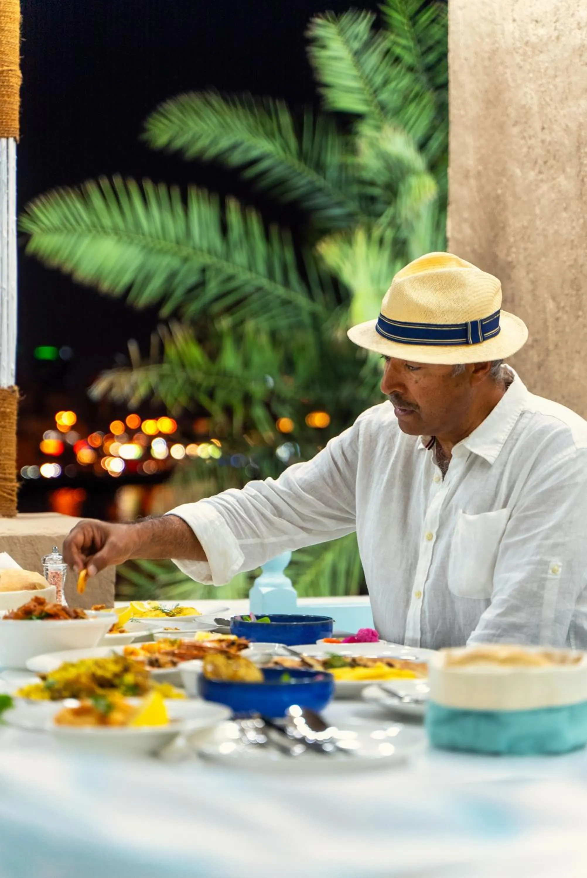 Restaurant/places to eat in Arabian Boutique Hotel