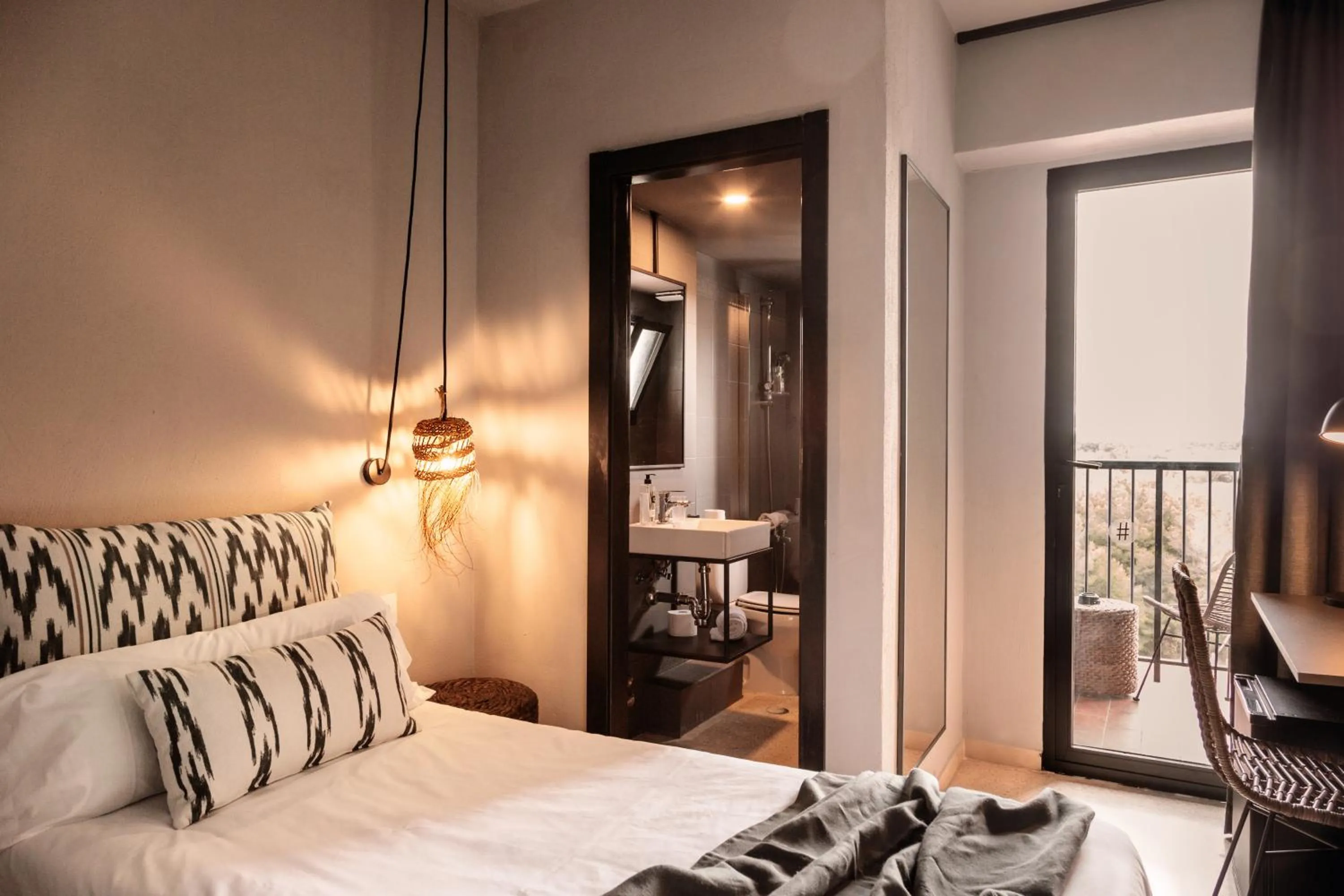 Photo of the whole room, Bed in Caramelo Palma Beach