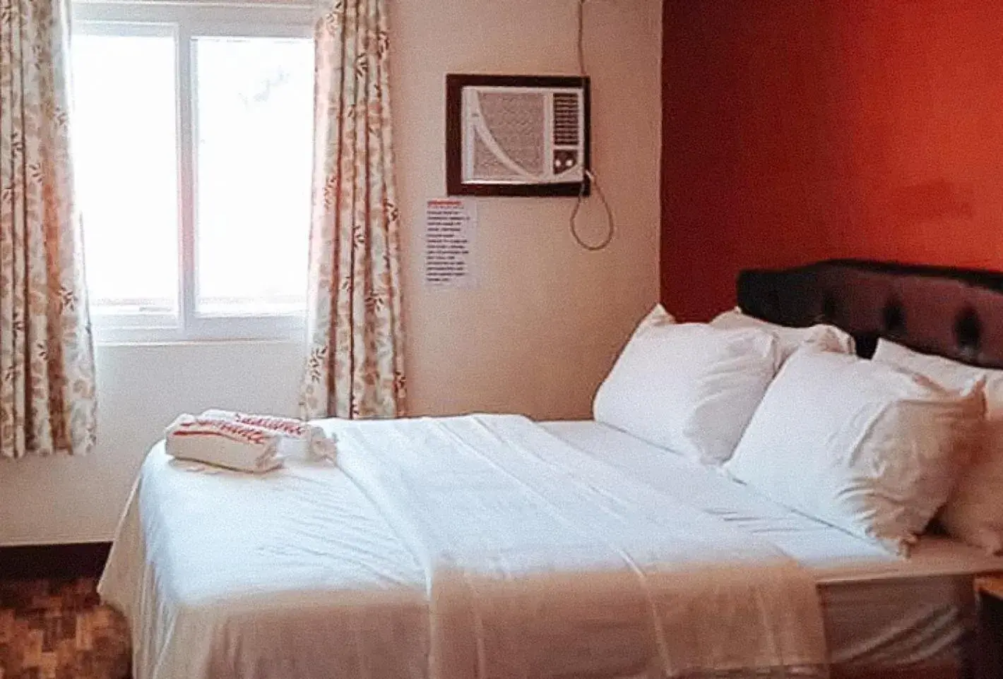 Family Room in RedDoorz @ Sundance Mountain Resort Tampilisan Family Room in RedDoorz @ Sundance Mountain Resort Tampilisan