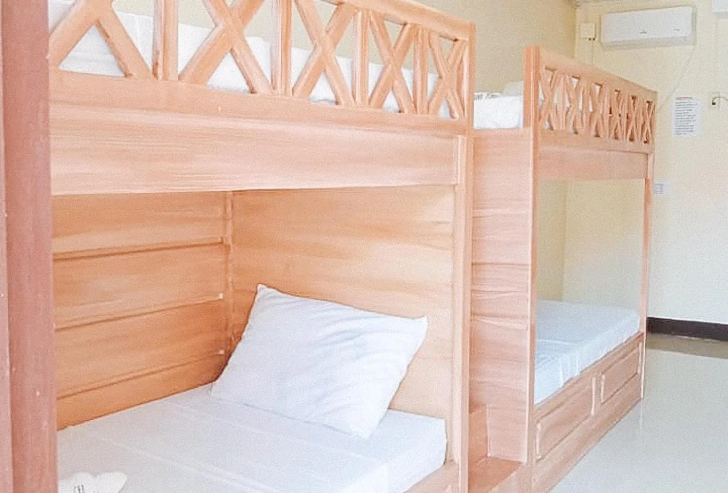 Bed in RedDoorz @ Sundance Mountain Resort Tampilisan