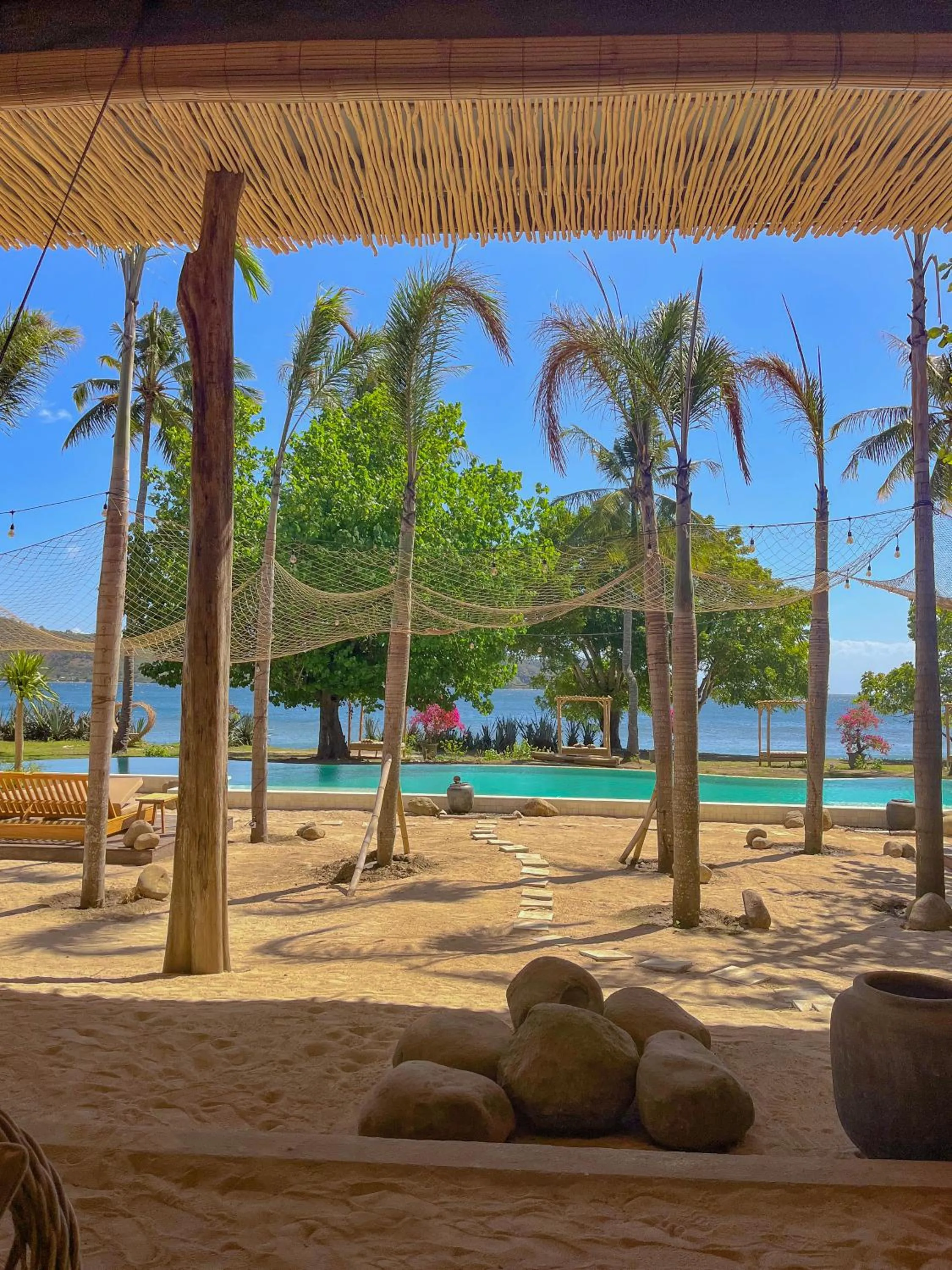 Swimming pool in Bleu MATHIS Gili Asahan