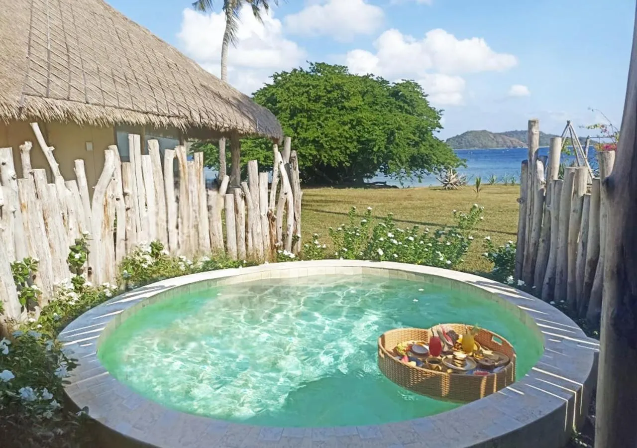 Swimming pool in Bleu MATHIS Gili Asahan