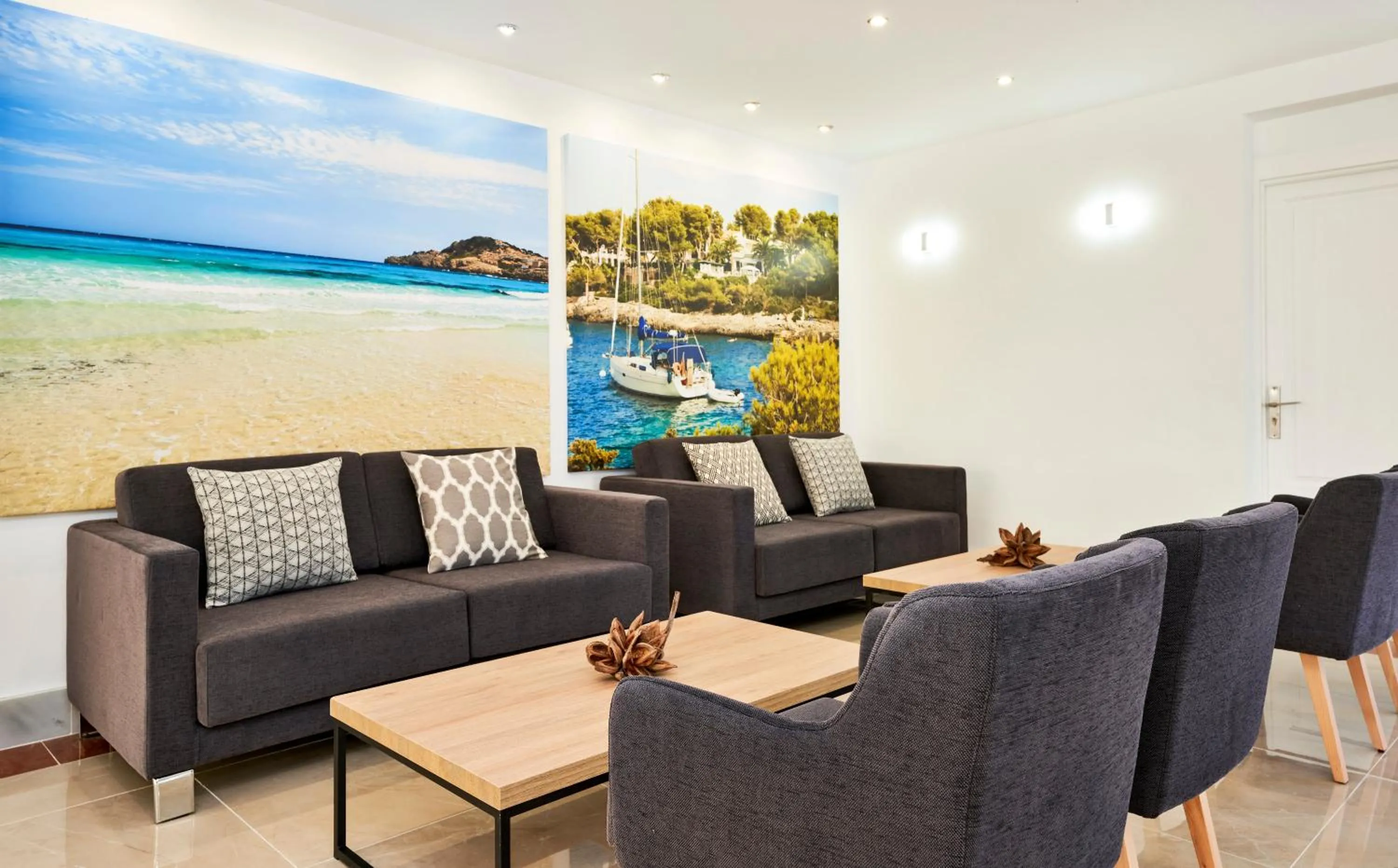 Lobby or reception in Globales Torrenova