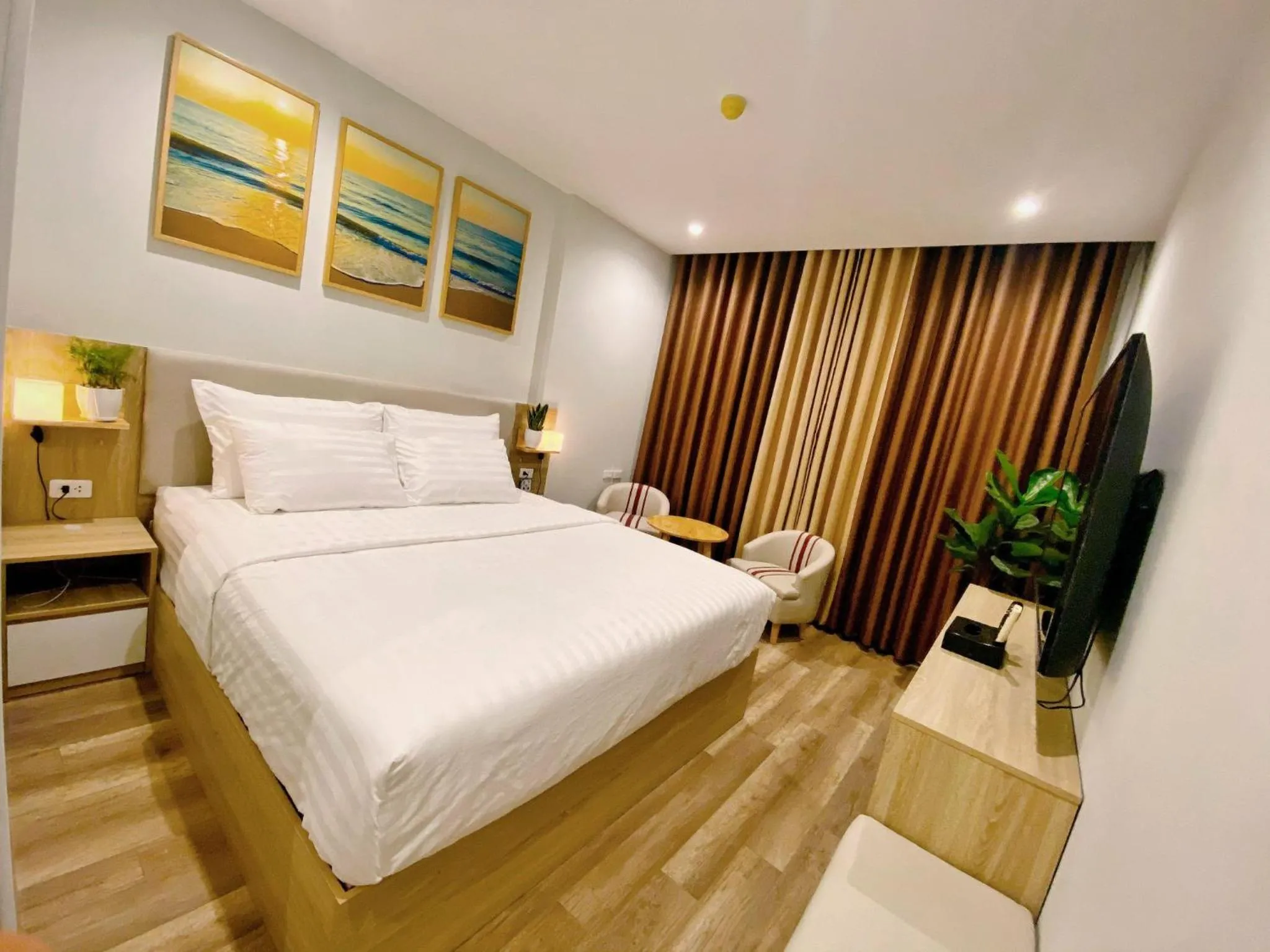 Bed in Vu Gia Hotel Phu Quoc