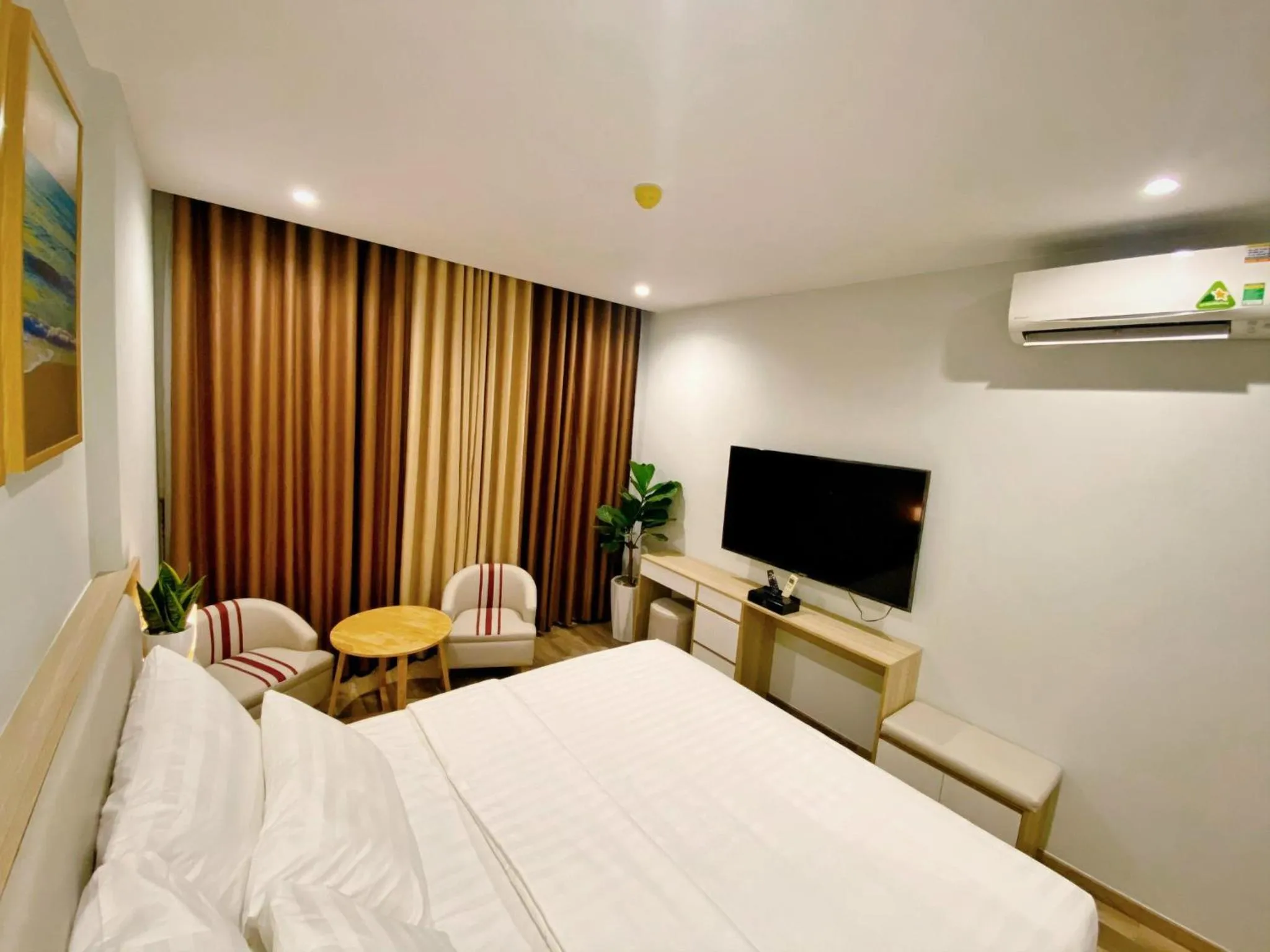Bedroom, Bed in Vu Gia Hotel Phu Quoc