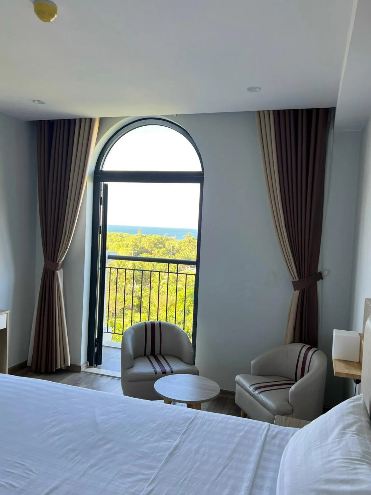 Bedroom, Bed in Vu Gia Hotel Phu Quoc