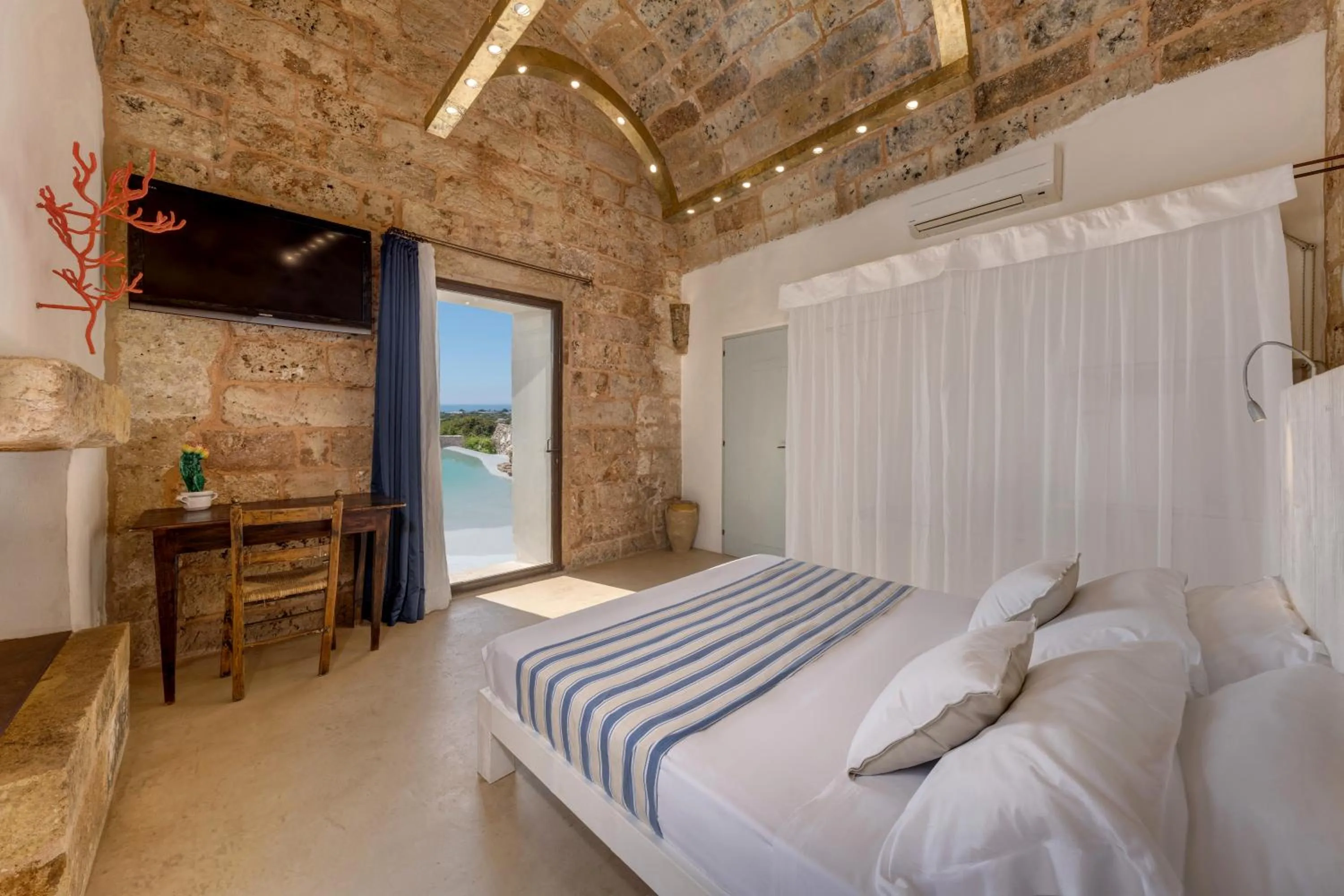 Bed in Masseria Samenti