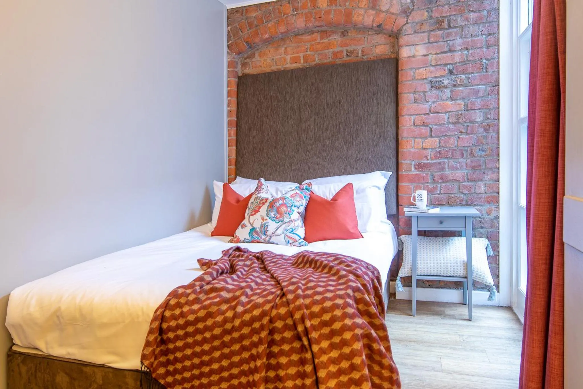 Bedroom, Bed in High Street Town House