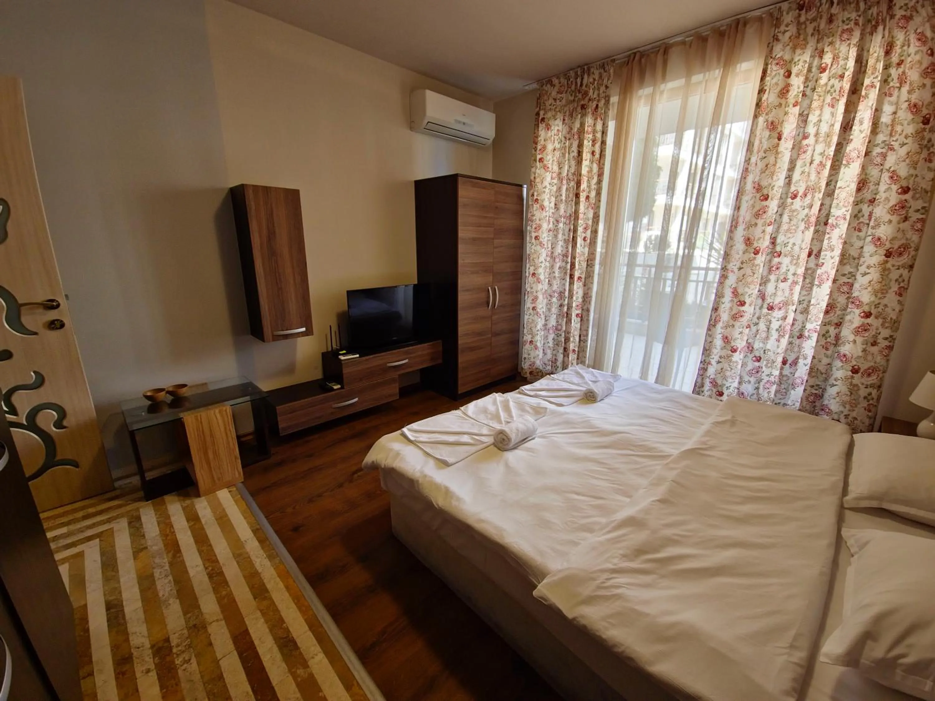 Bed in Diamond Beach Sarafovo by KP