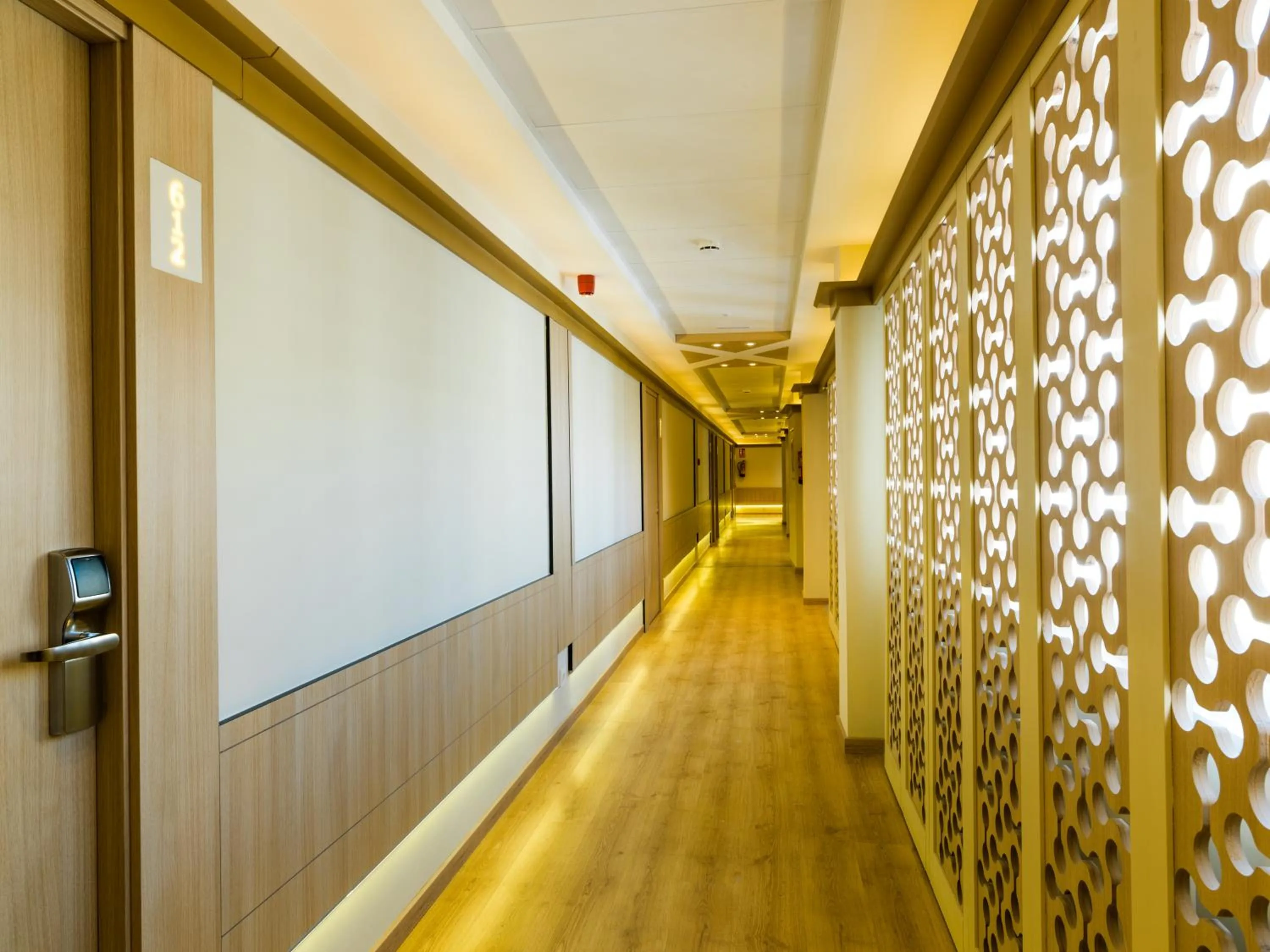 Decorative detail in Hotel Monarque El Rodeo