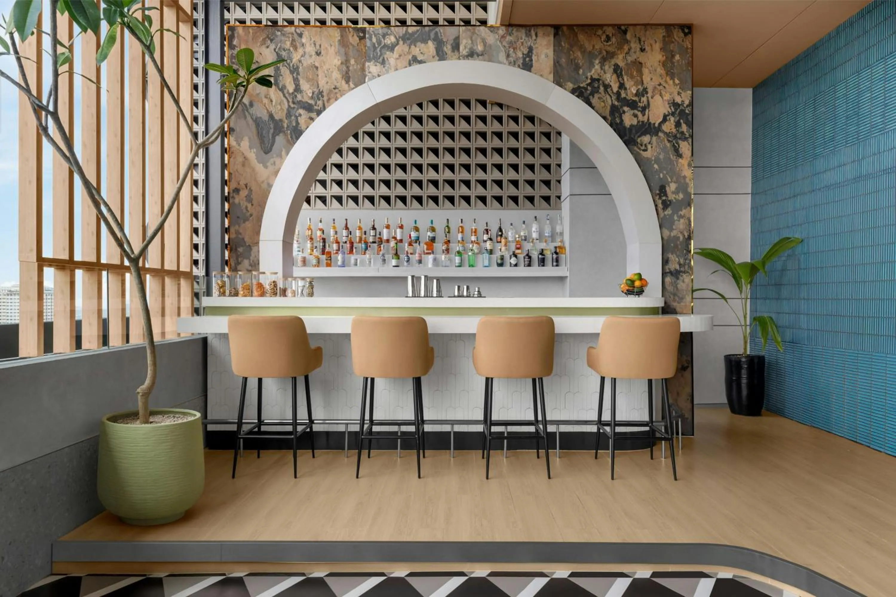 Lounge or bar in The Westin Manila