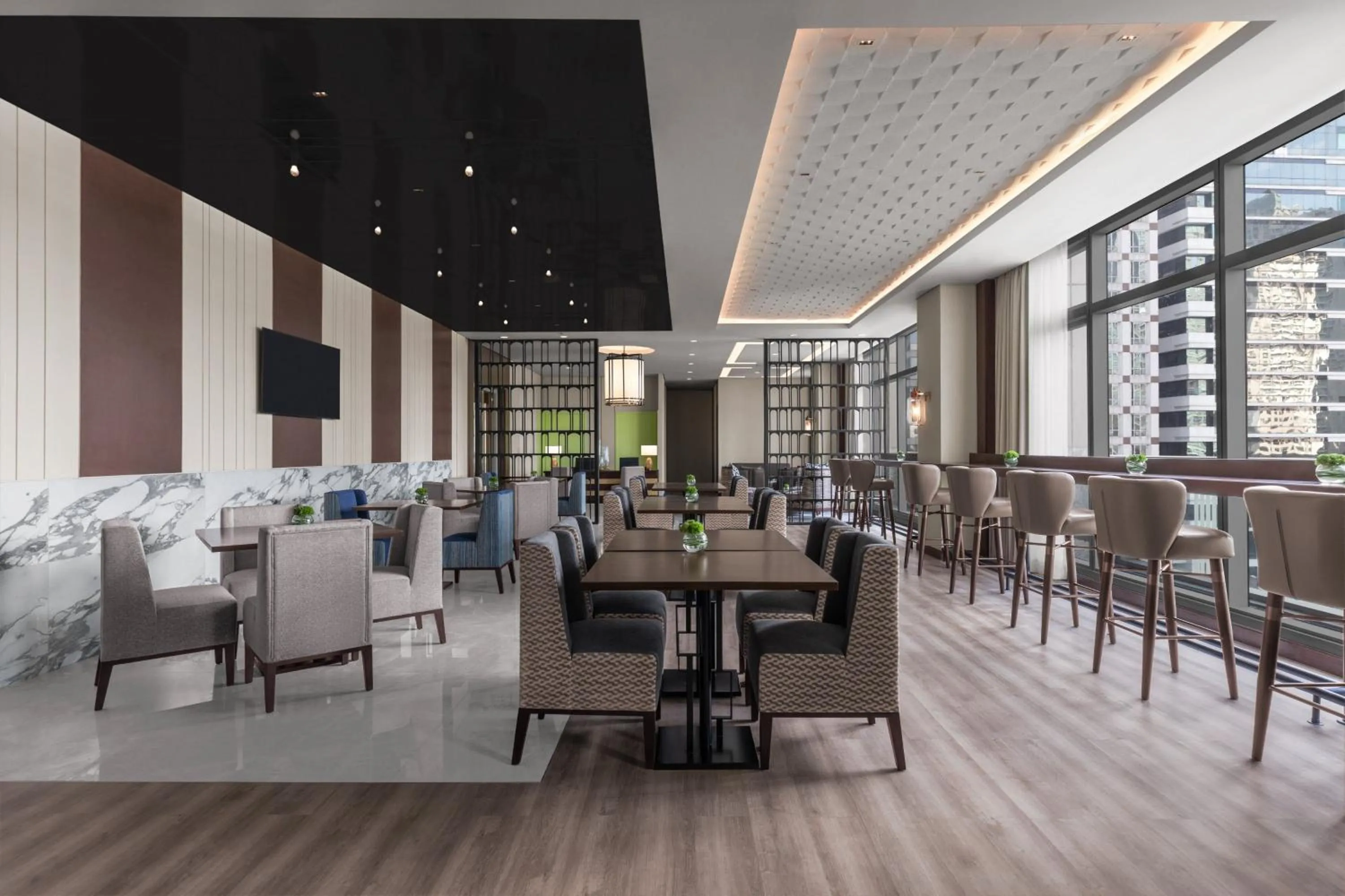 Lounge or bar in The Westin Manila